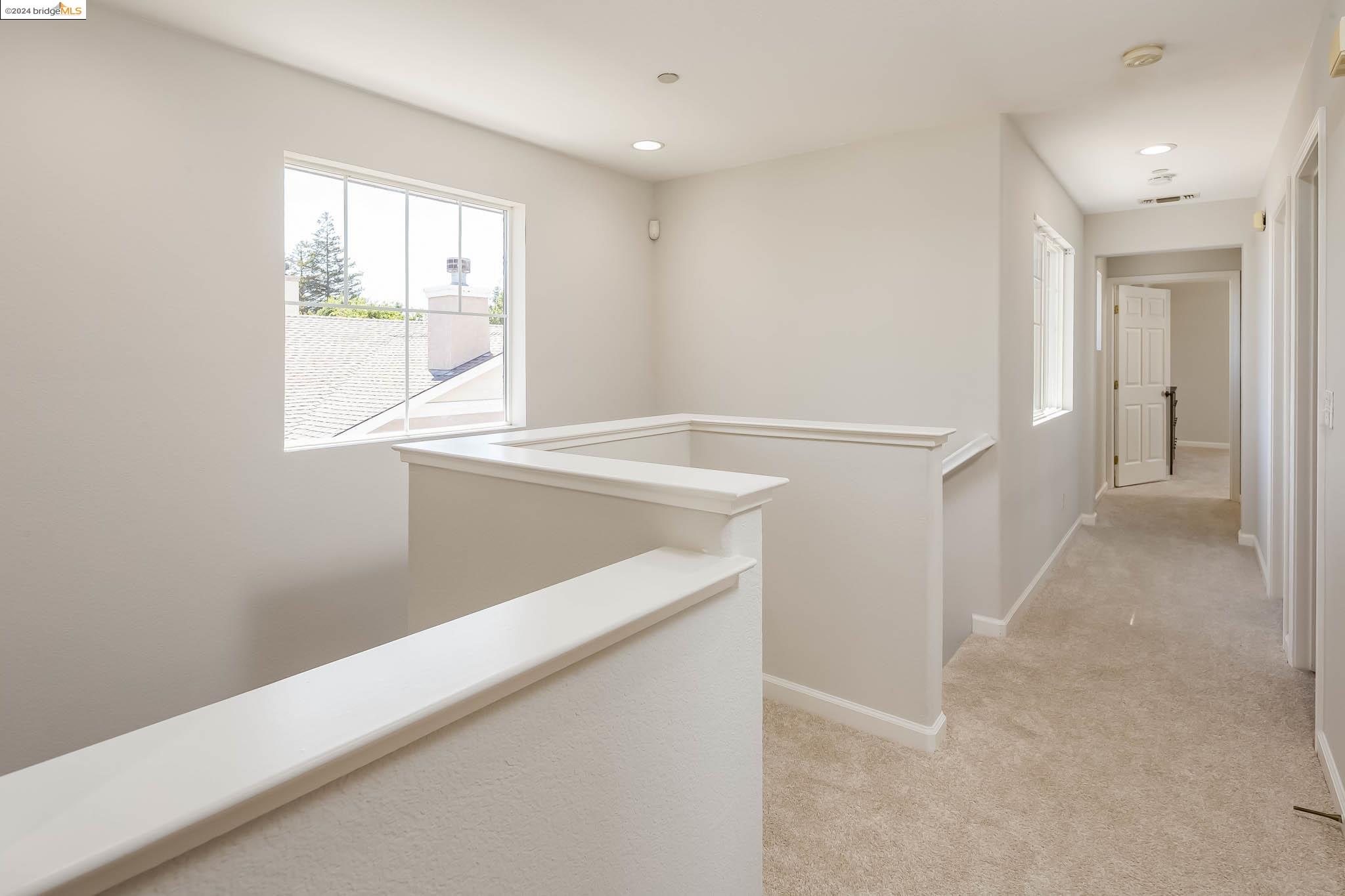 712 Crocket Dr