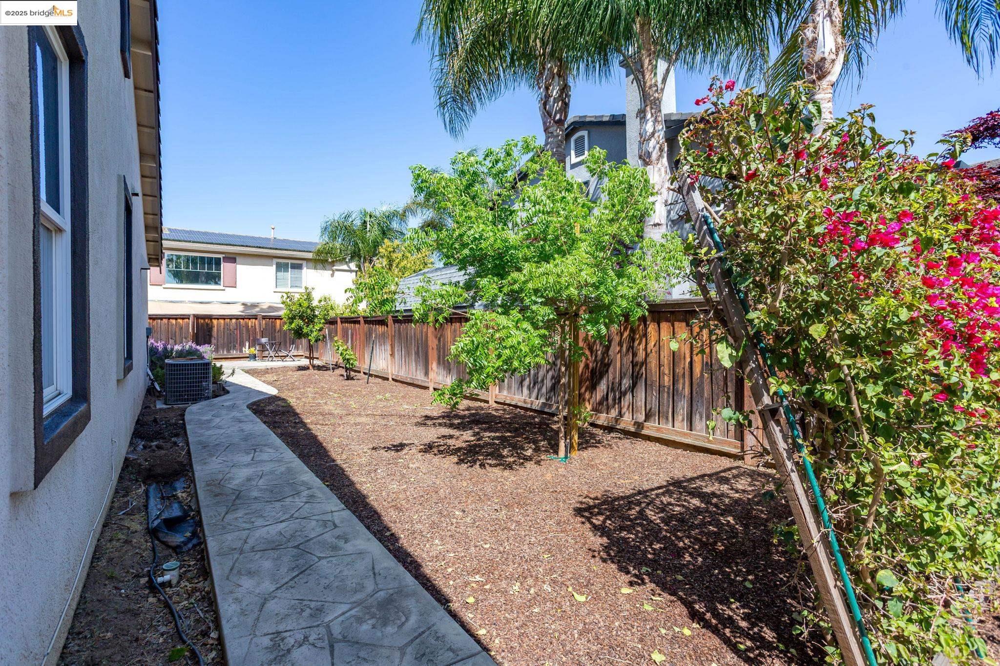 2205 Barcelona Ct