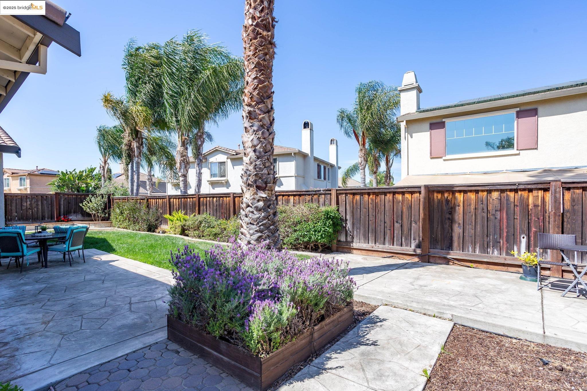 2205 Barcelona Ct