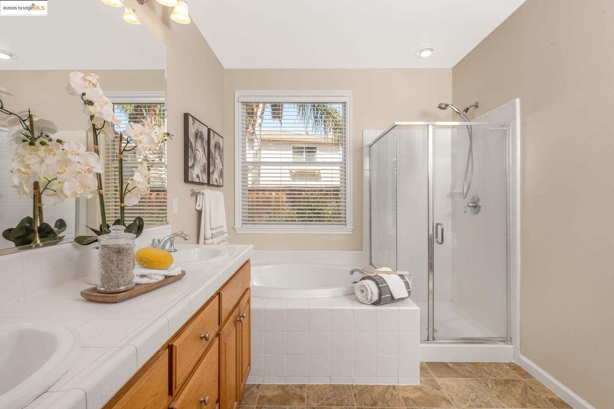 2205 Barcelona Ct