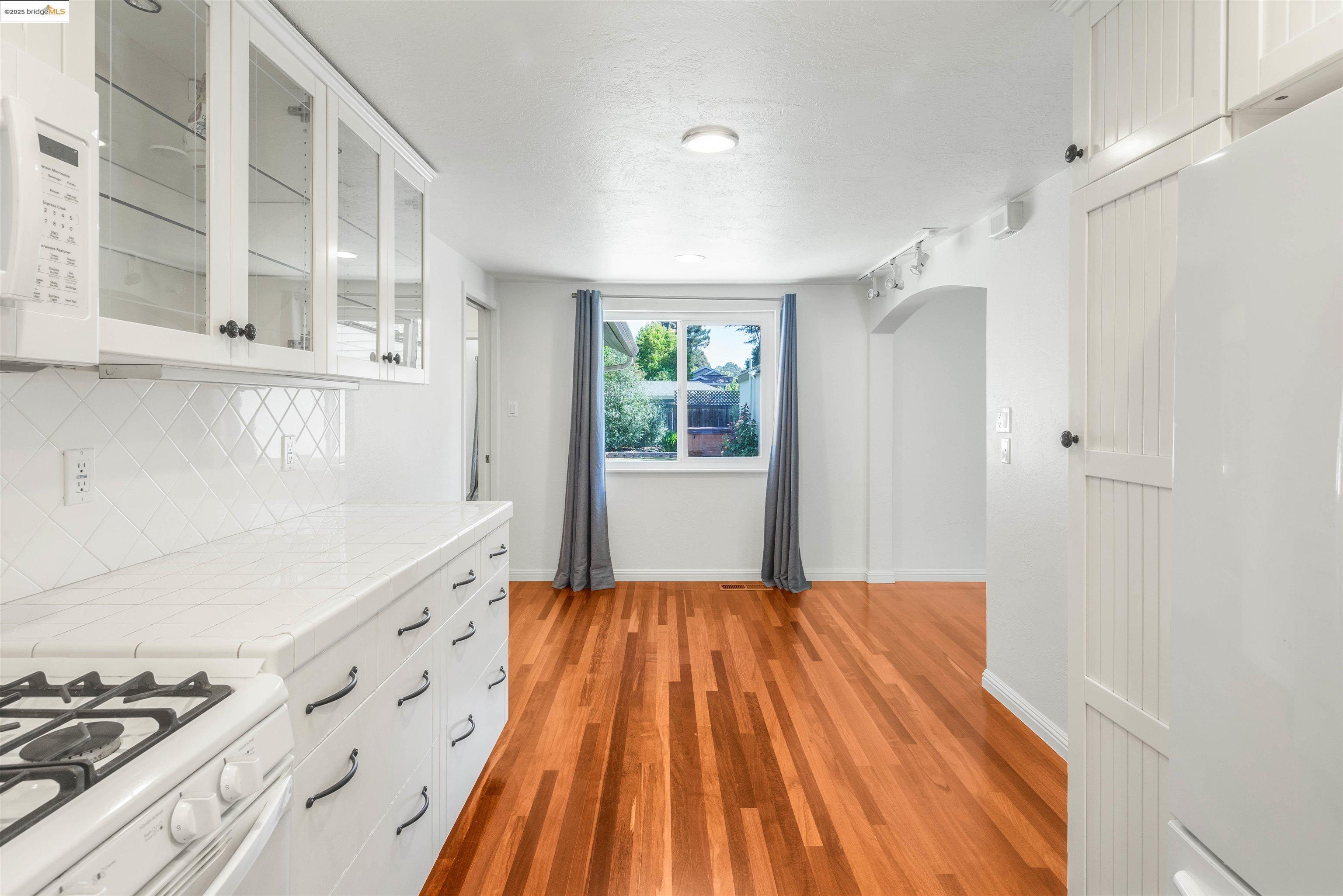 4091 Garden Road