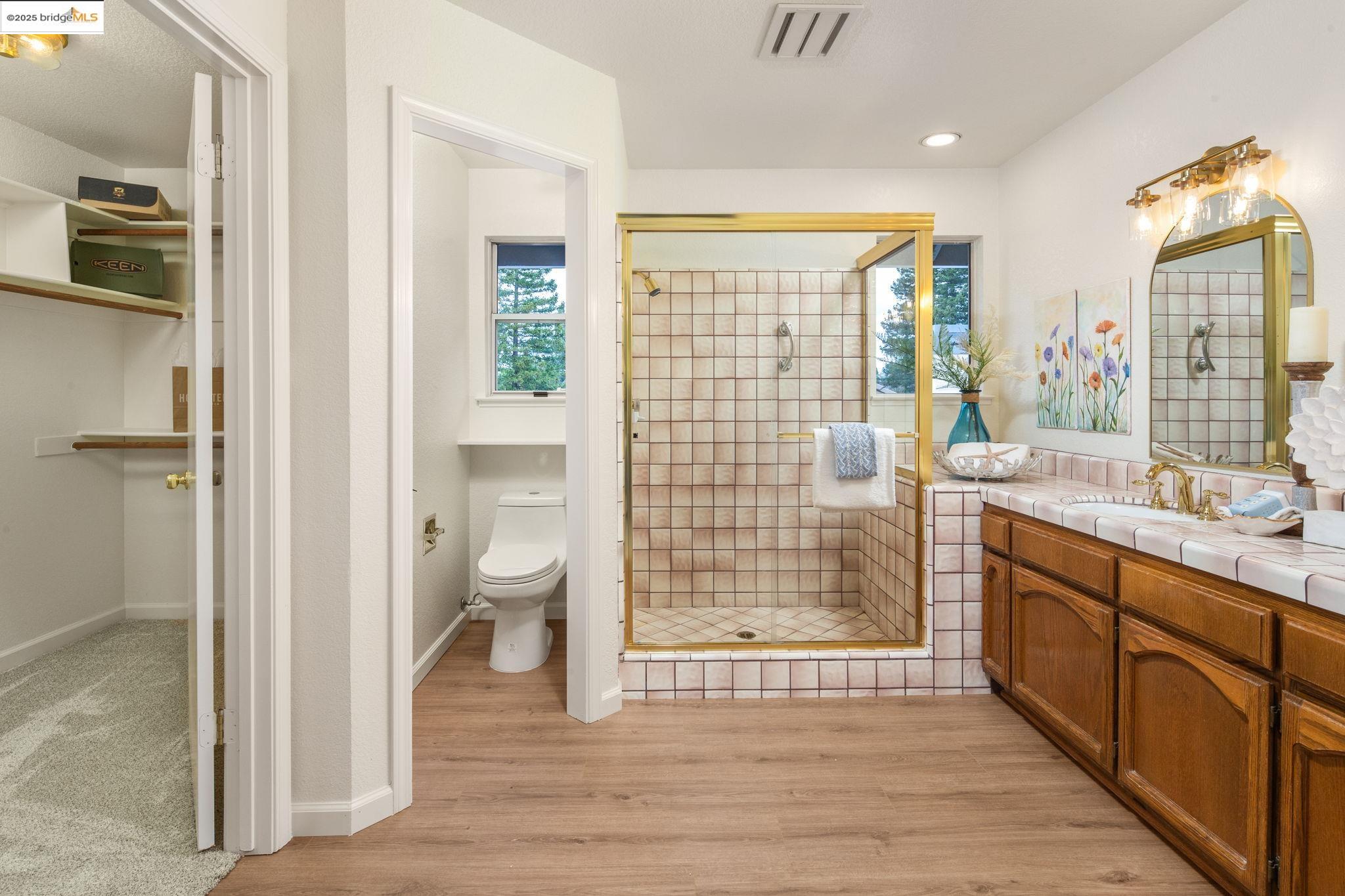 1307 Meadowvista Way