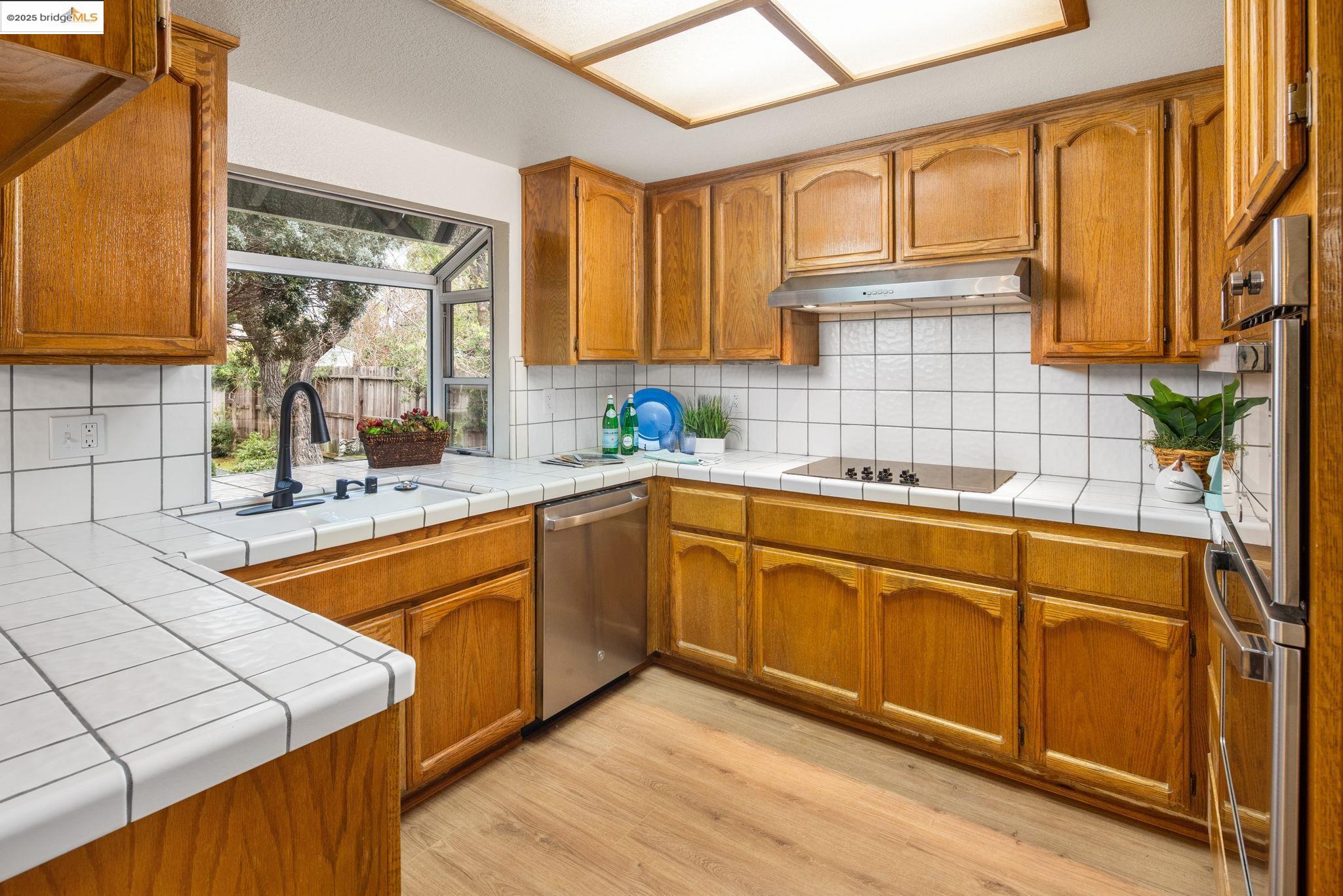 1307 Meadowvista Way