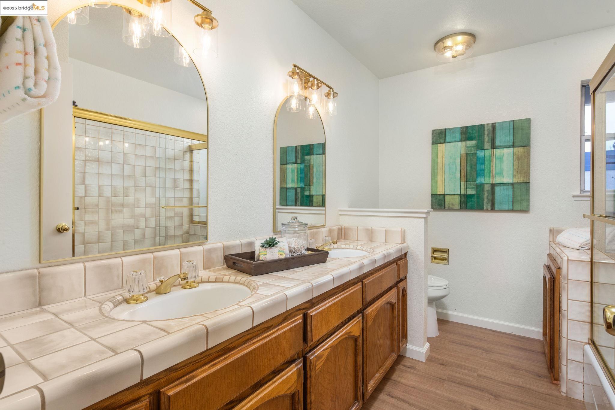 1307 Meadowvista Way
