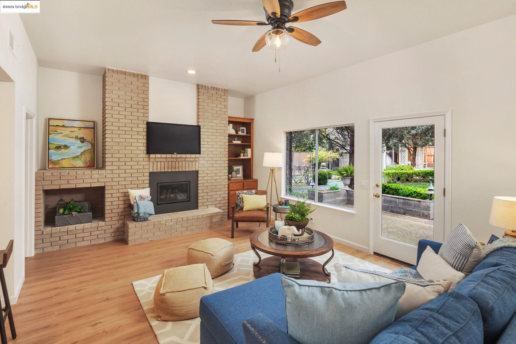 1307 Meadowvista Way