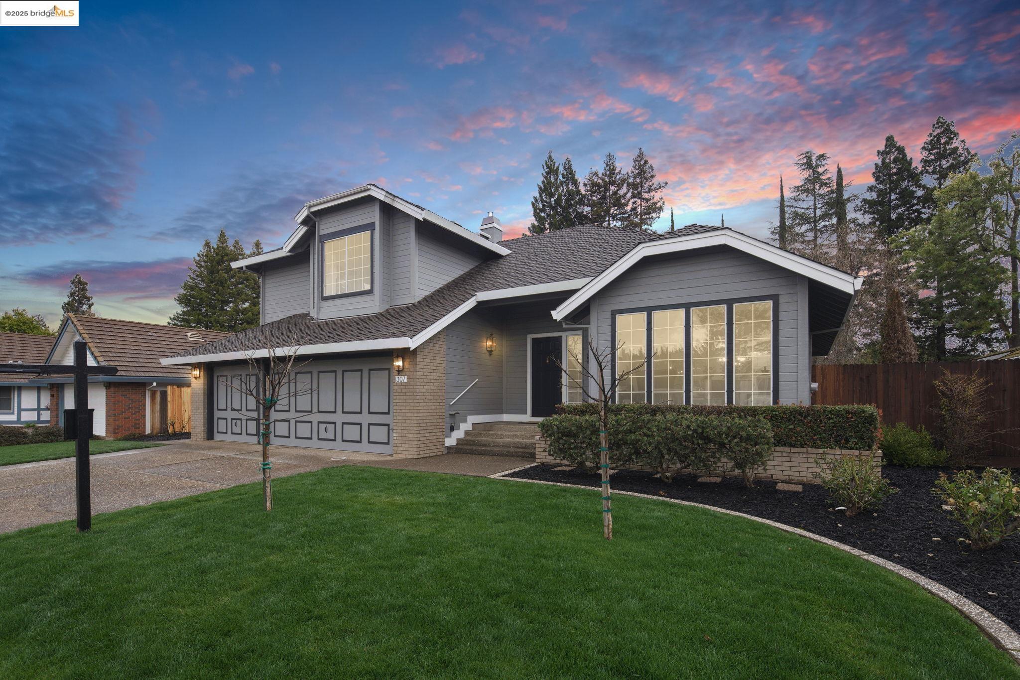 1307 Meadowvista Way