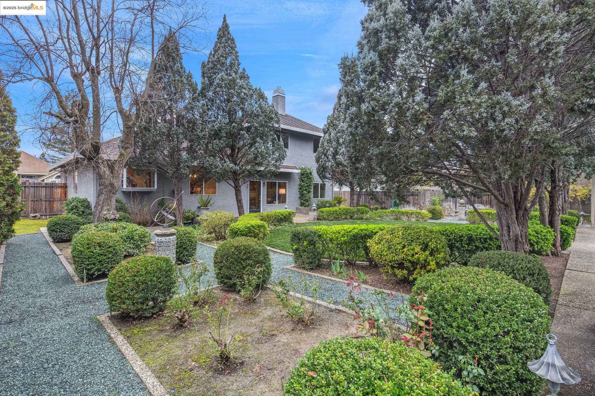 1307 Meadowvista Way