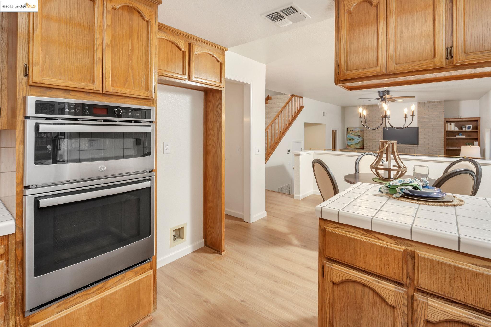 1307 Meadowvista Way