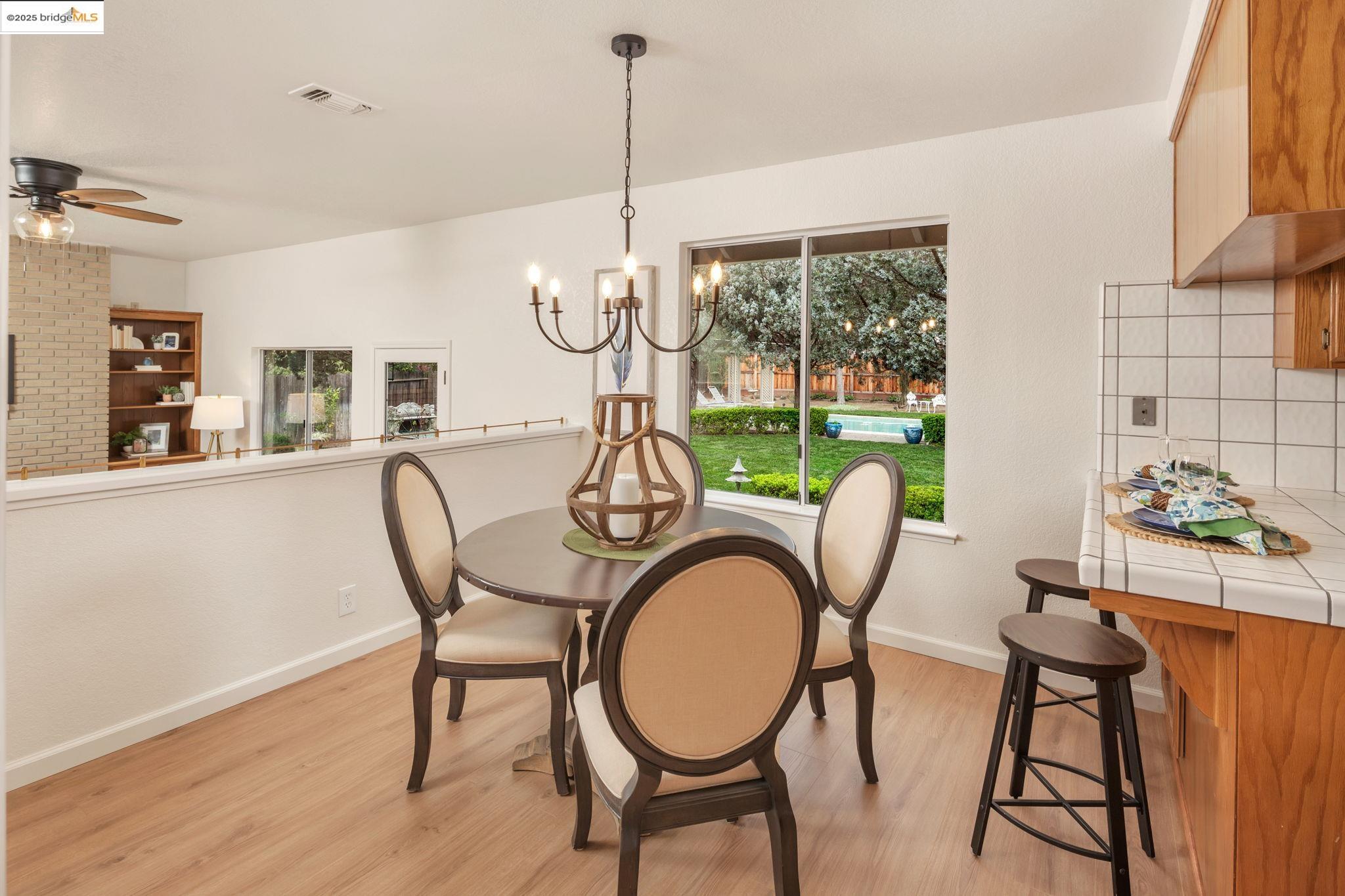 1307 Meadowvista Way