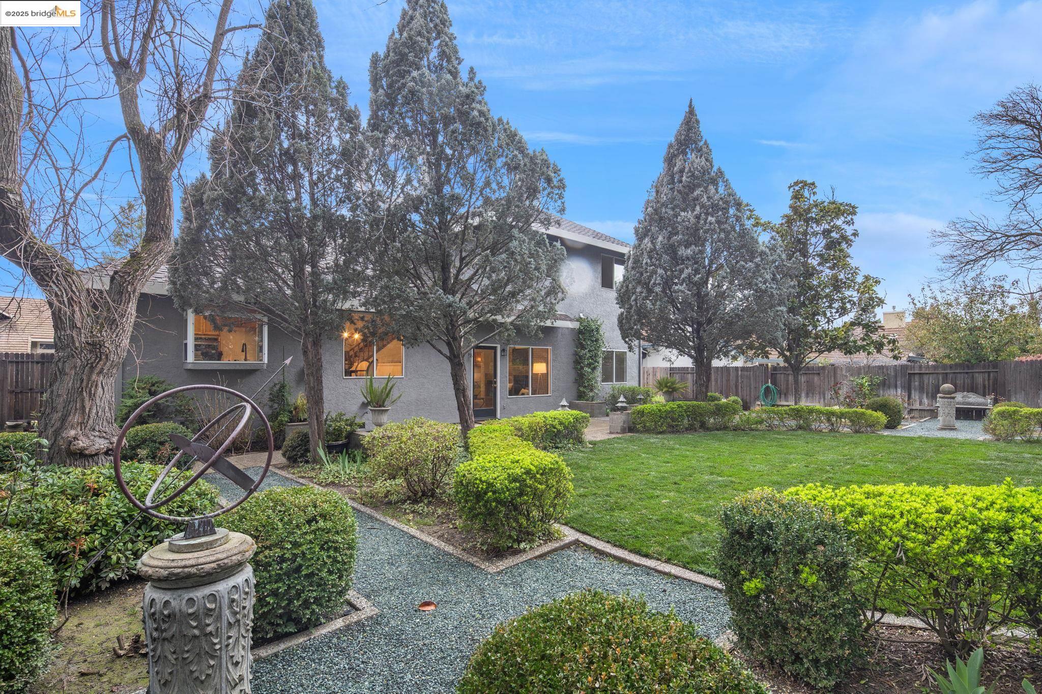 1307 Meadowvista Way
