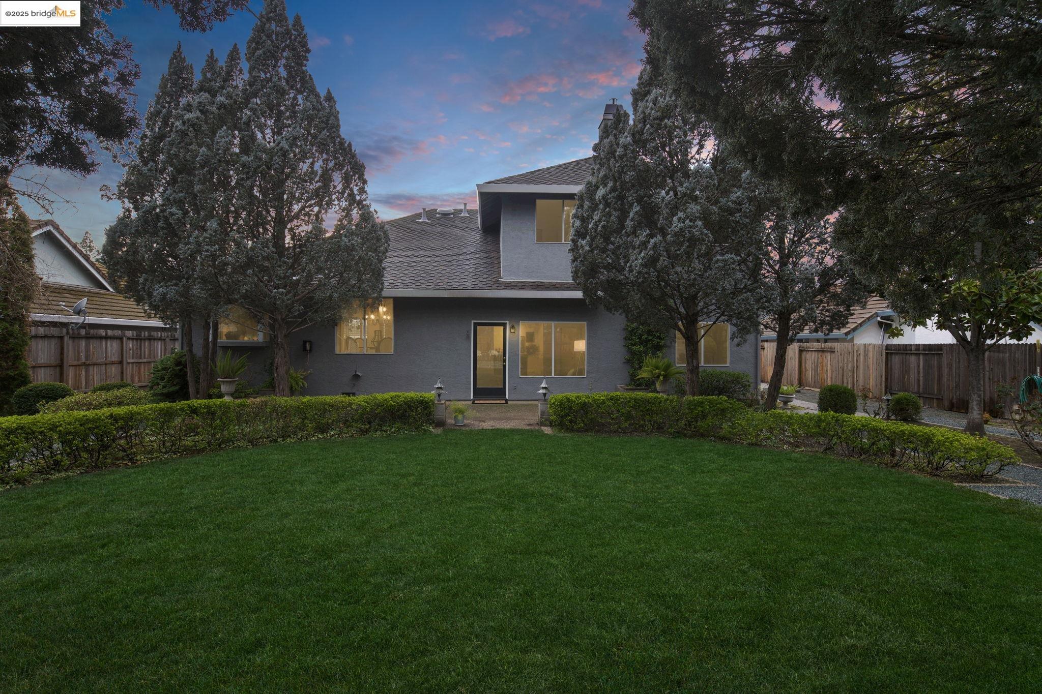 1307 Meadowvista Way