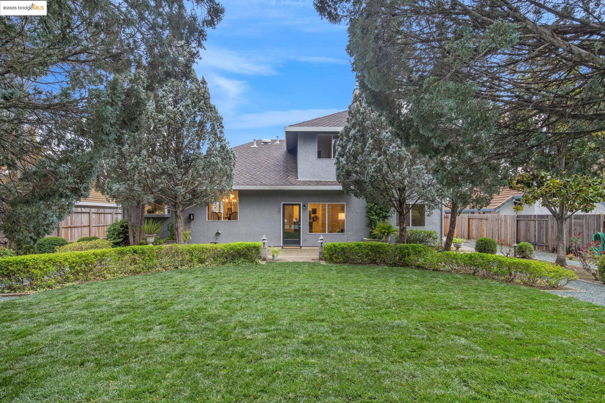 1307 Meadowvista Way