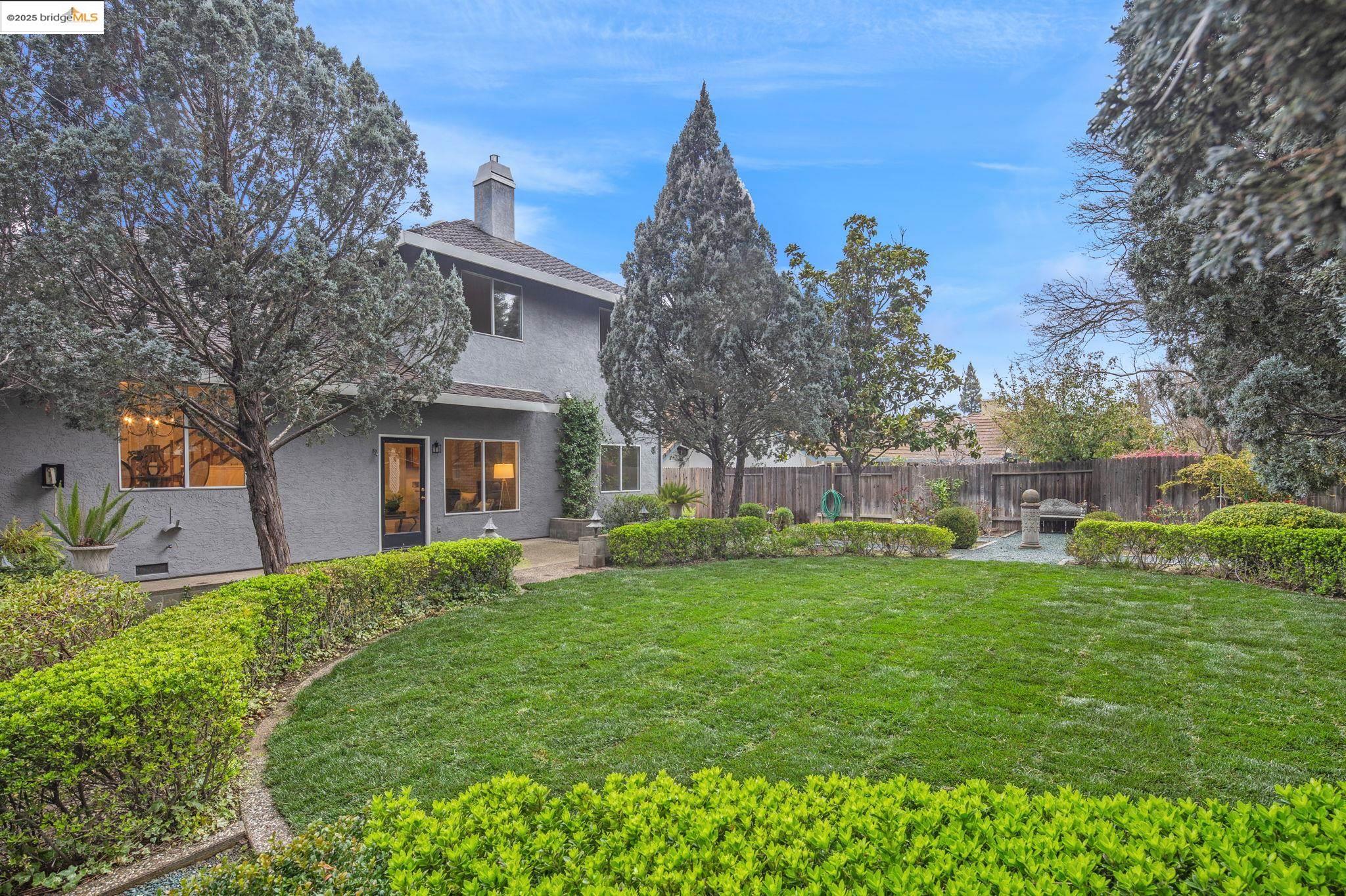 1307 Meadowvista Way