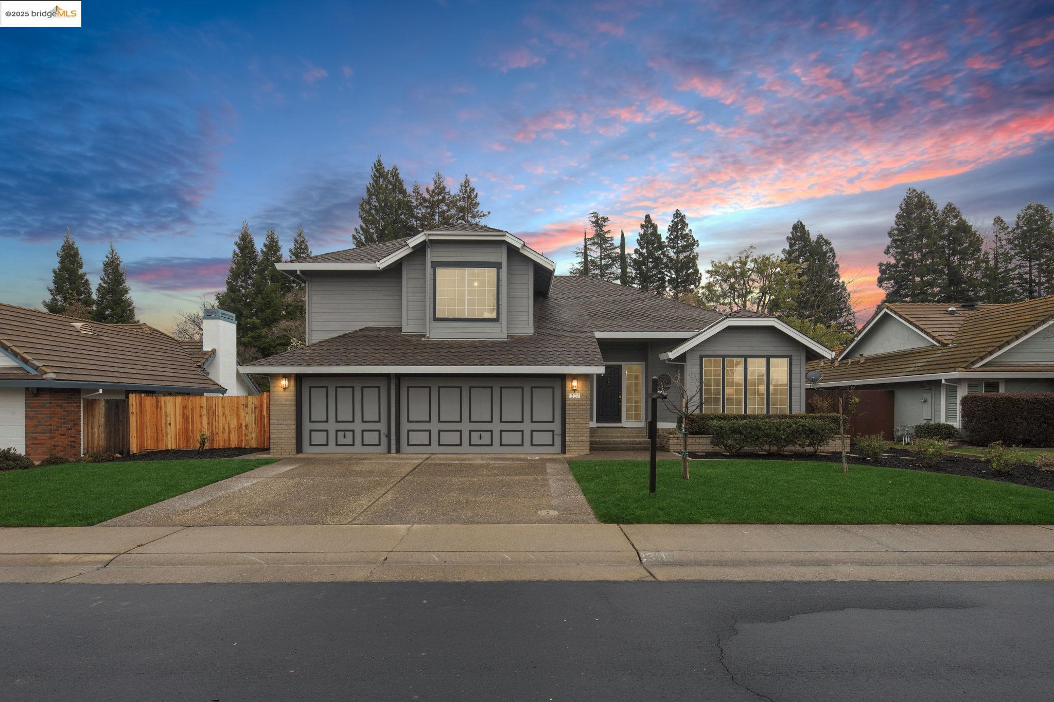 1307 Meadowvista Way