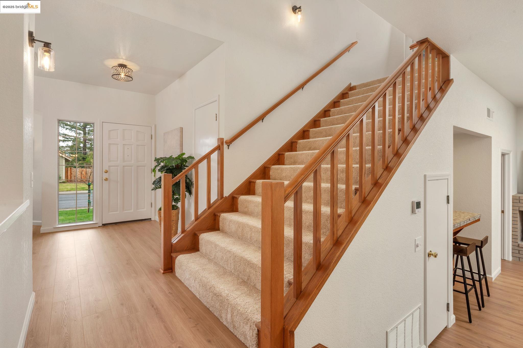 1307 Meadowvista Way