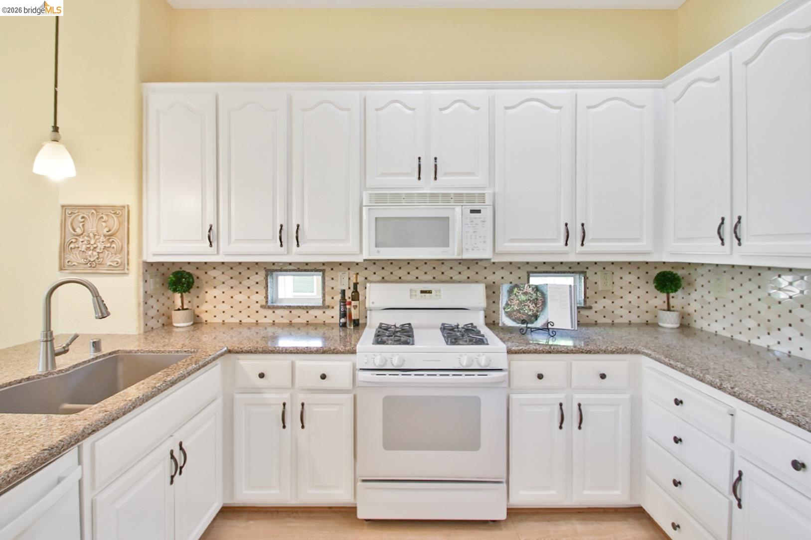 1632 Regent Drive