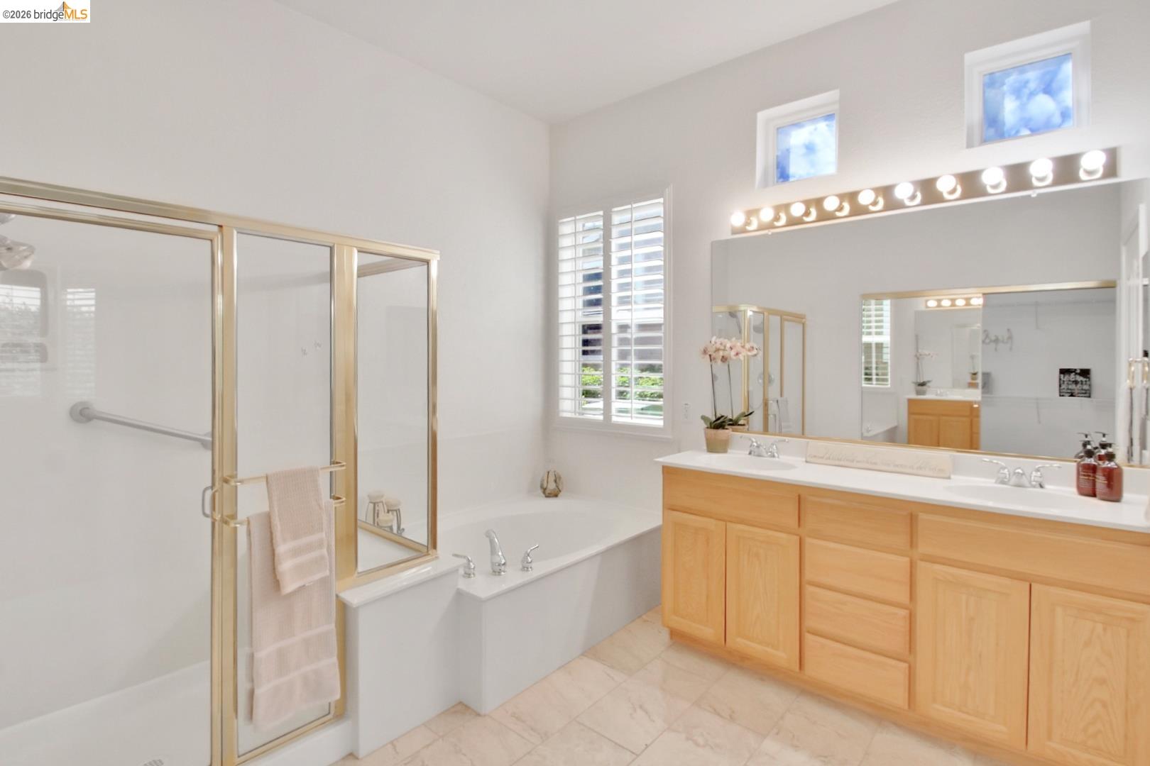 1632 Regent Drive