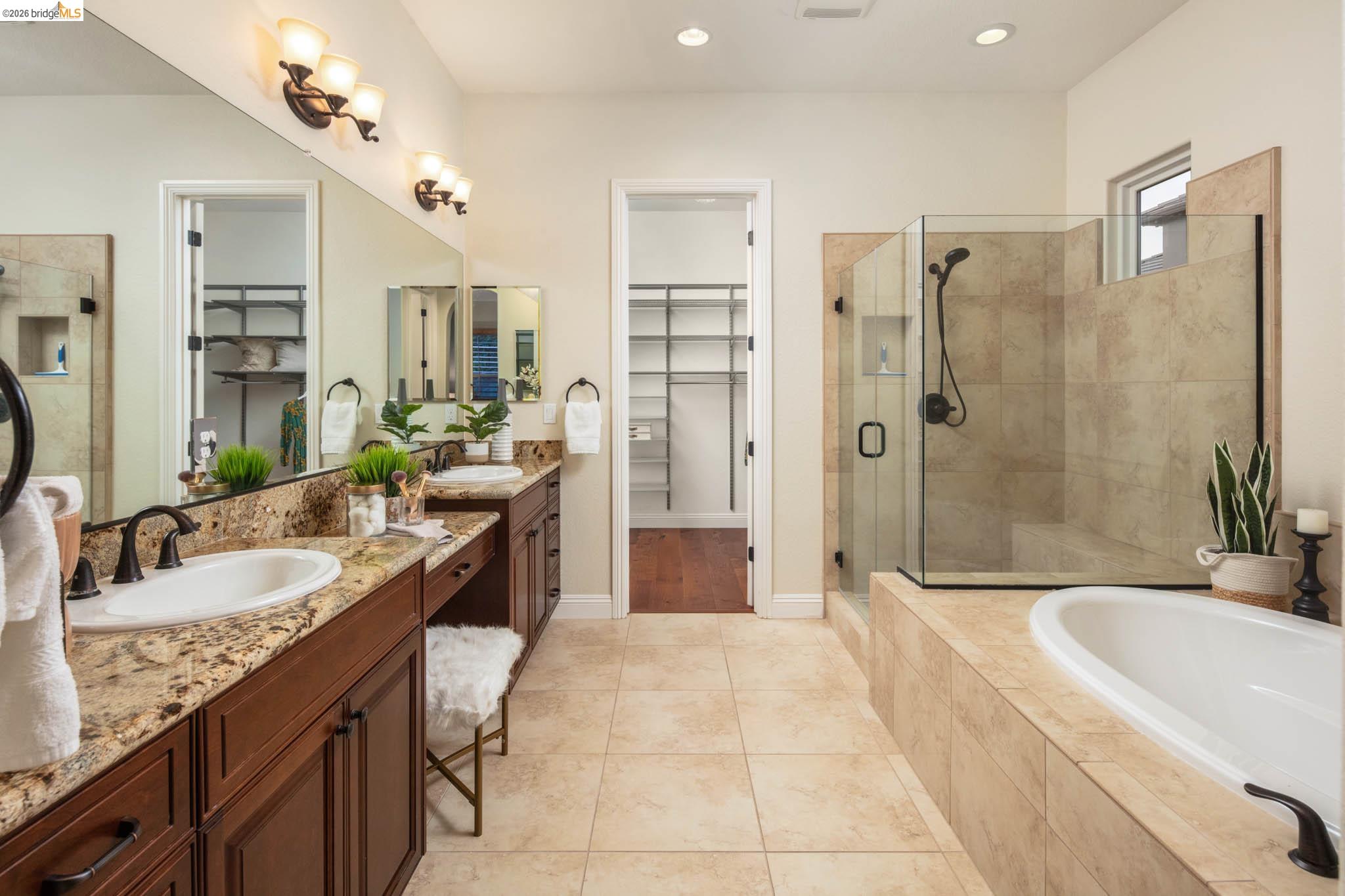 1770 Merlot Cir