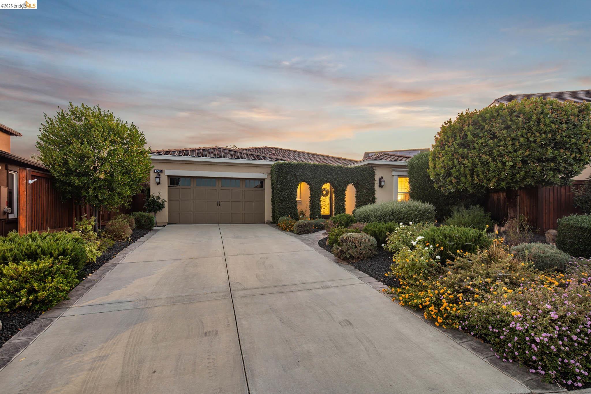 1770 Merlot Cir