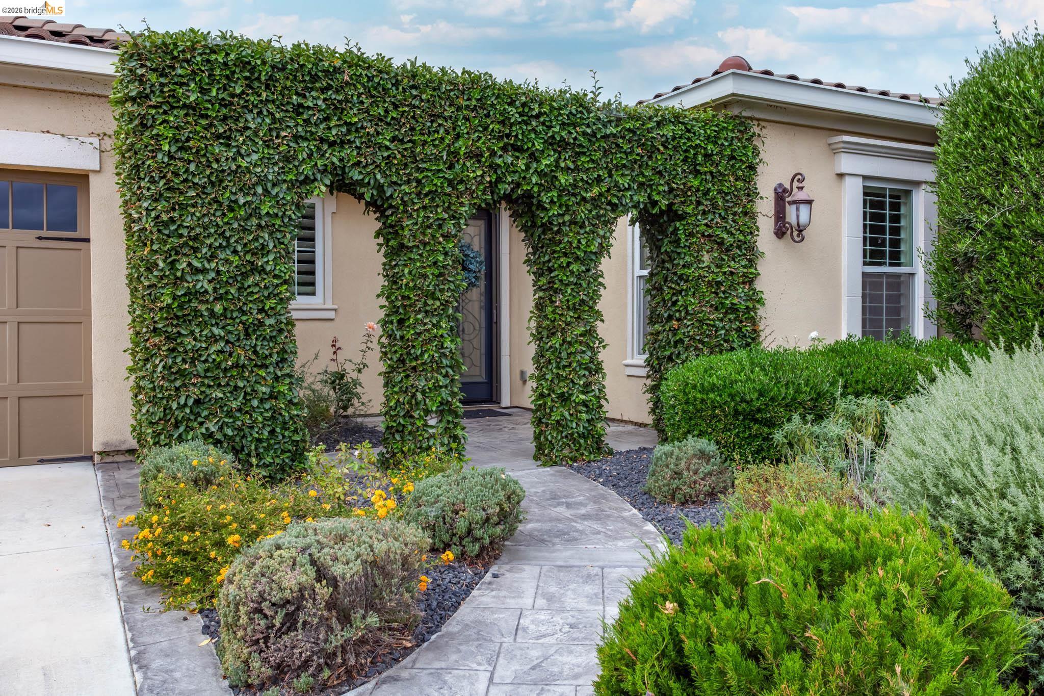 1770 Merlot Cir