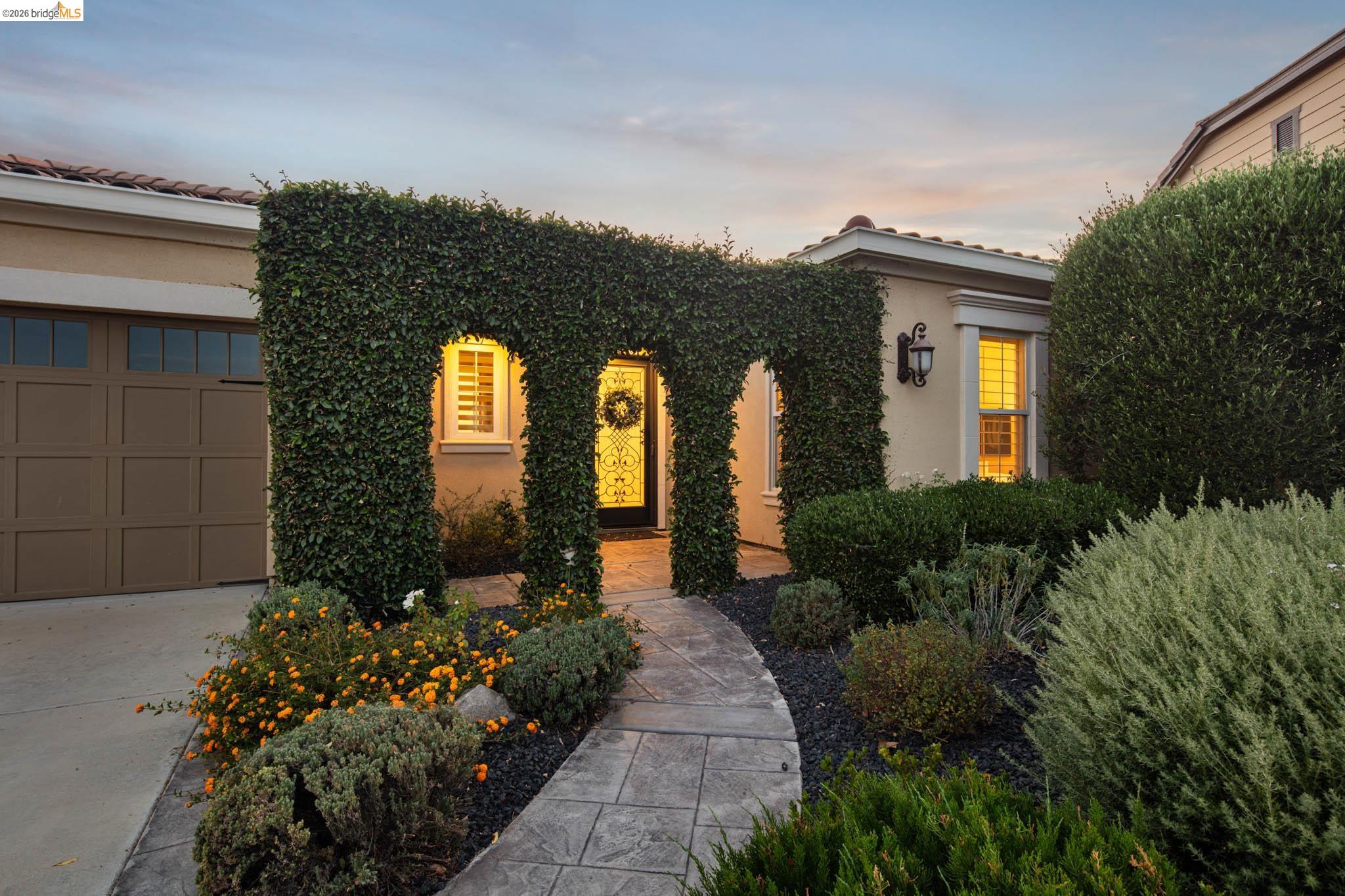 1770 Merlot Cir
