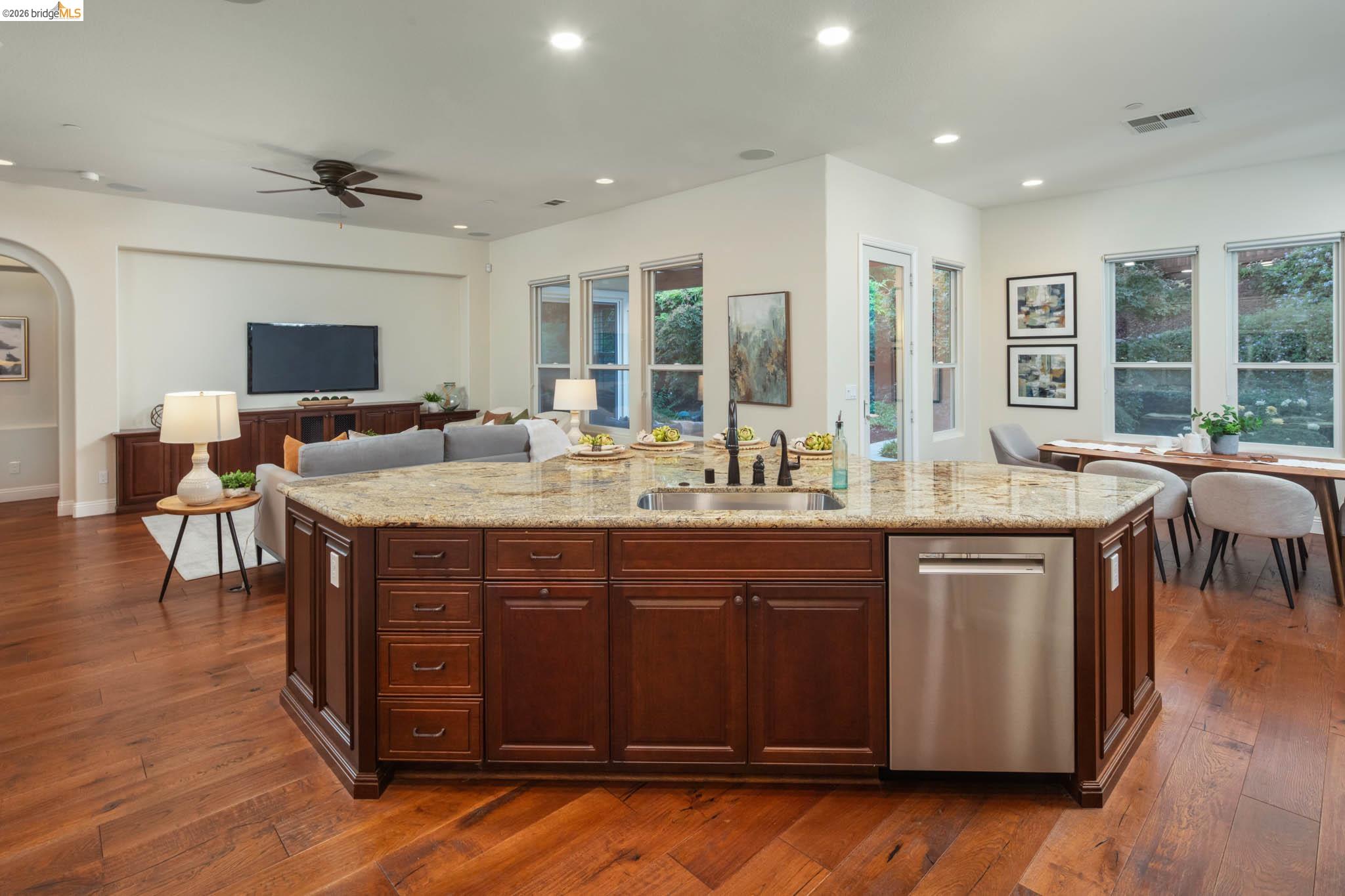 1770 Merlot Cir