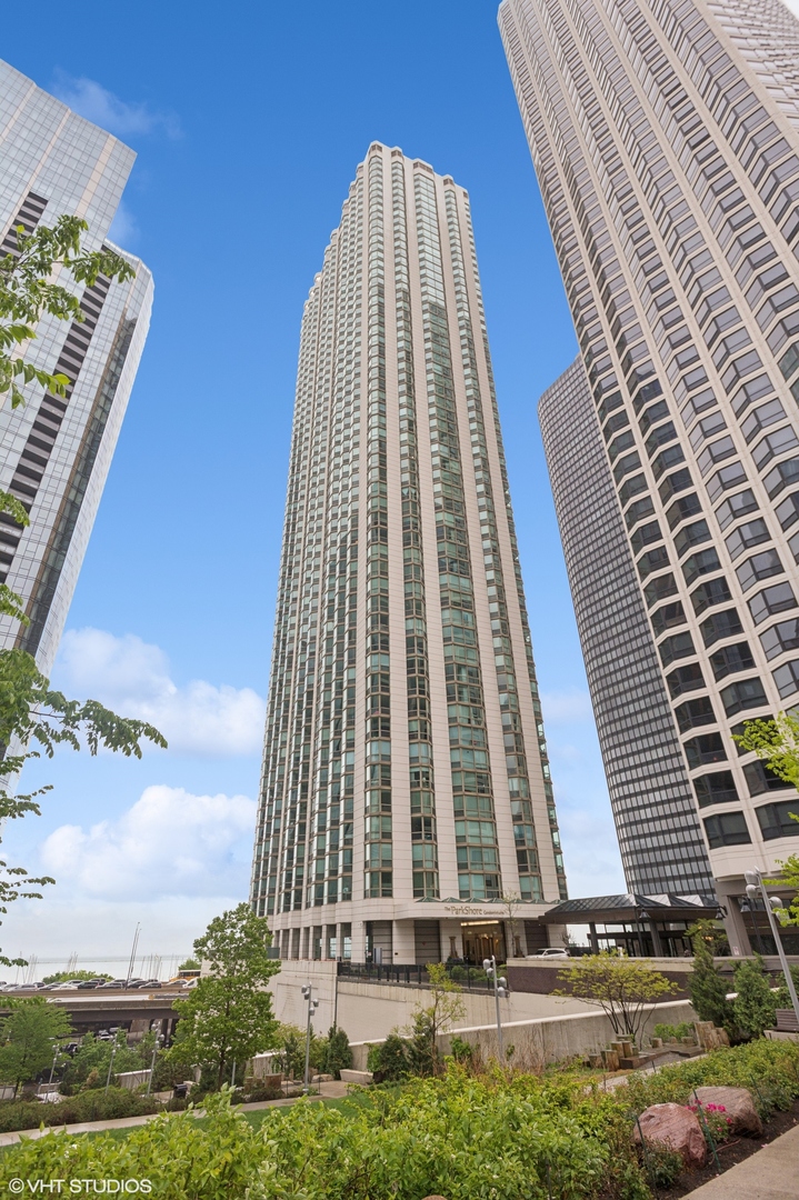195 N Harbor Drive Unit: 801-809