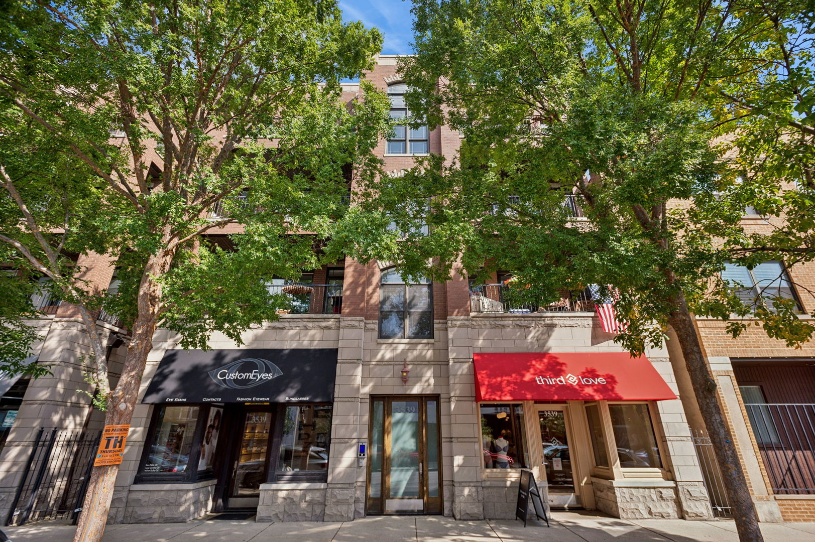 3539 N Southport Avenue Unit: 2N