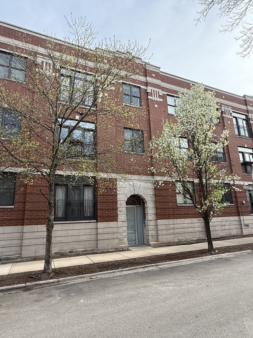 2771 W francis Place Unit: 302N