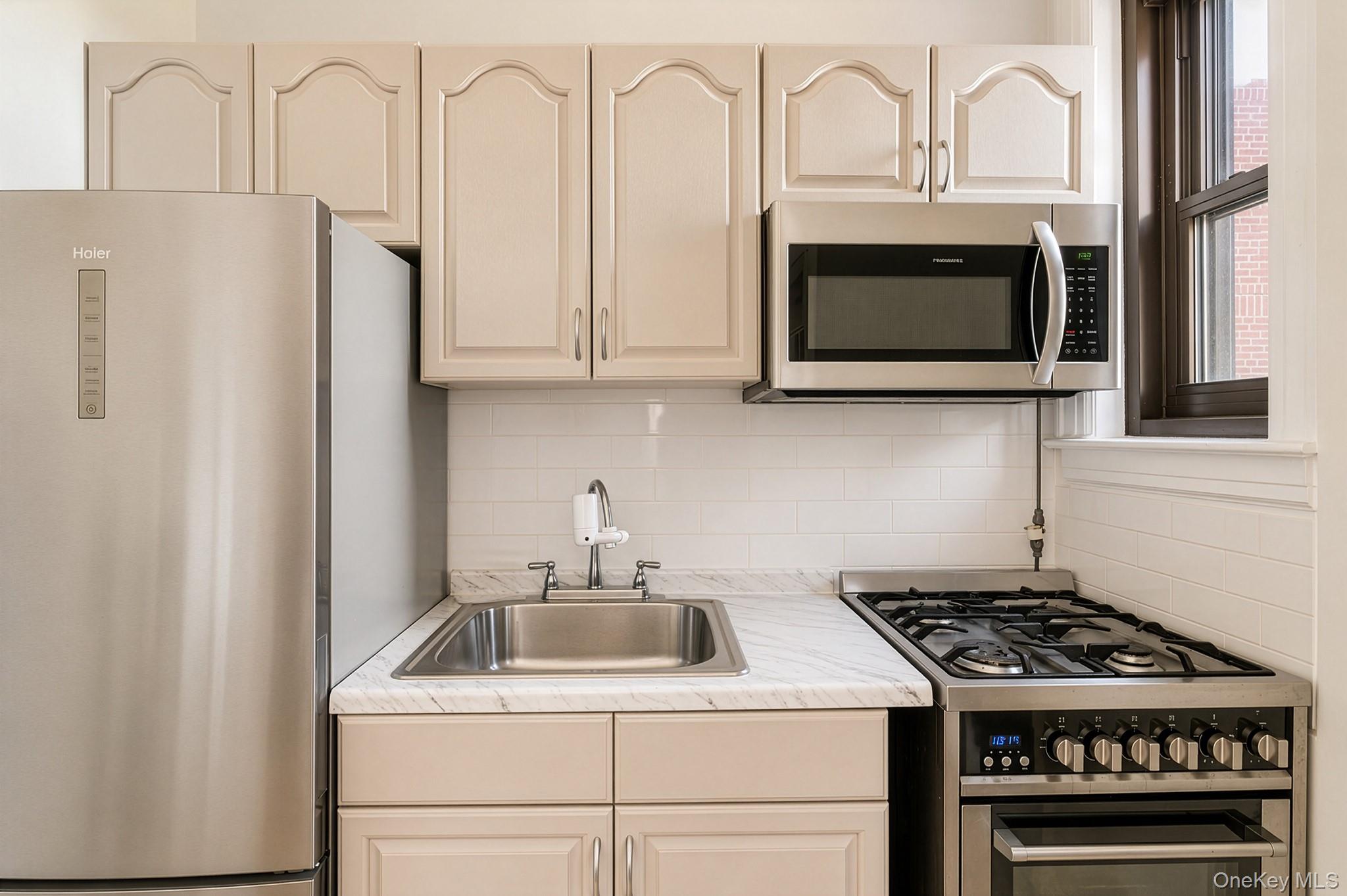 76-66 Austin Street Unit: 6F