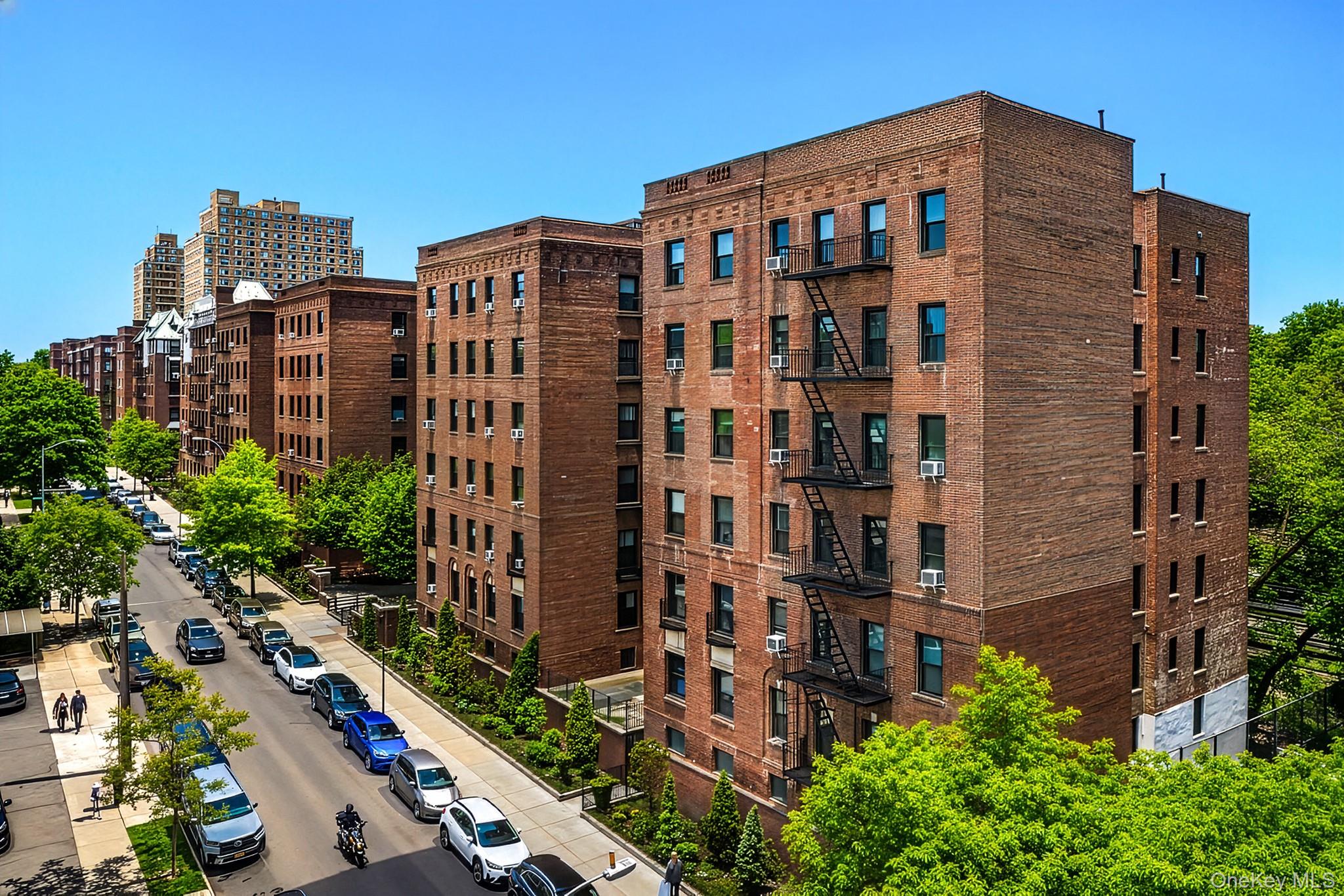 76-66 Austin Street Unit: 6F