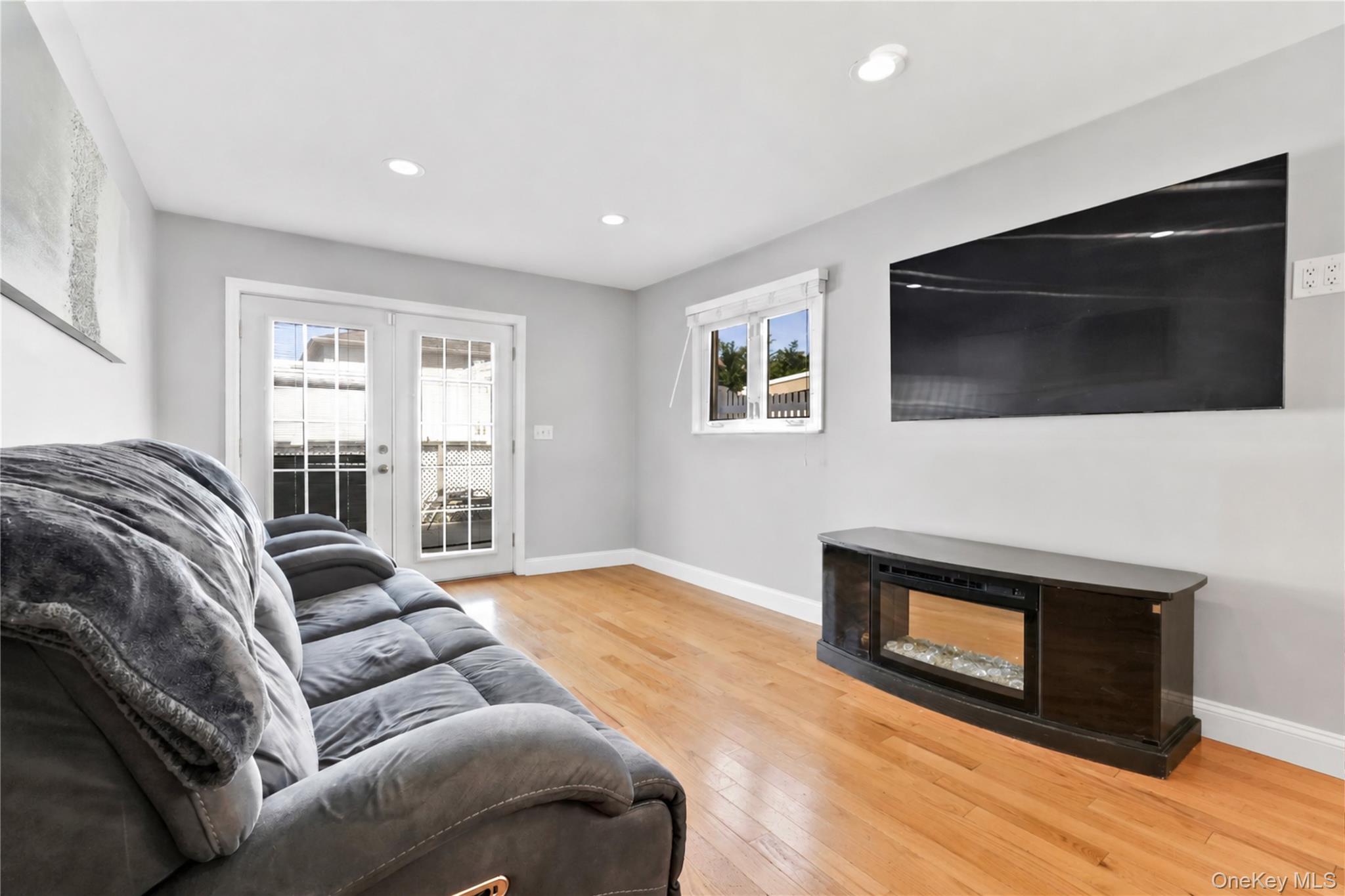 159-28 88th Street