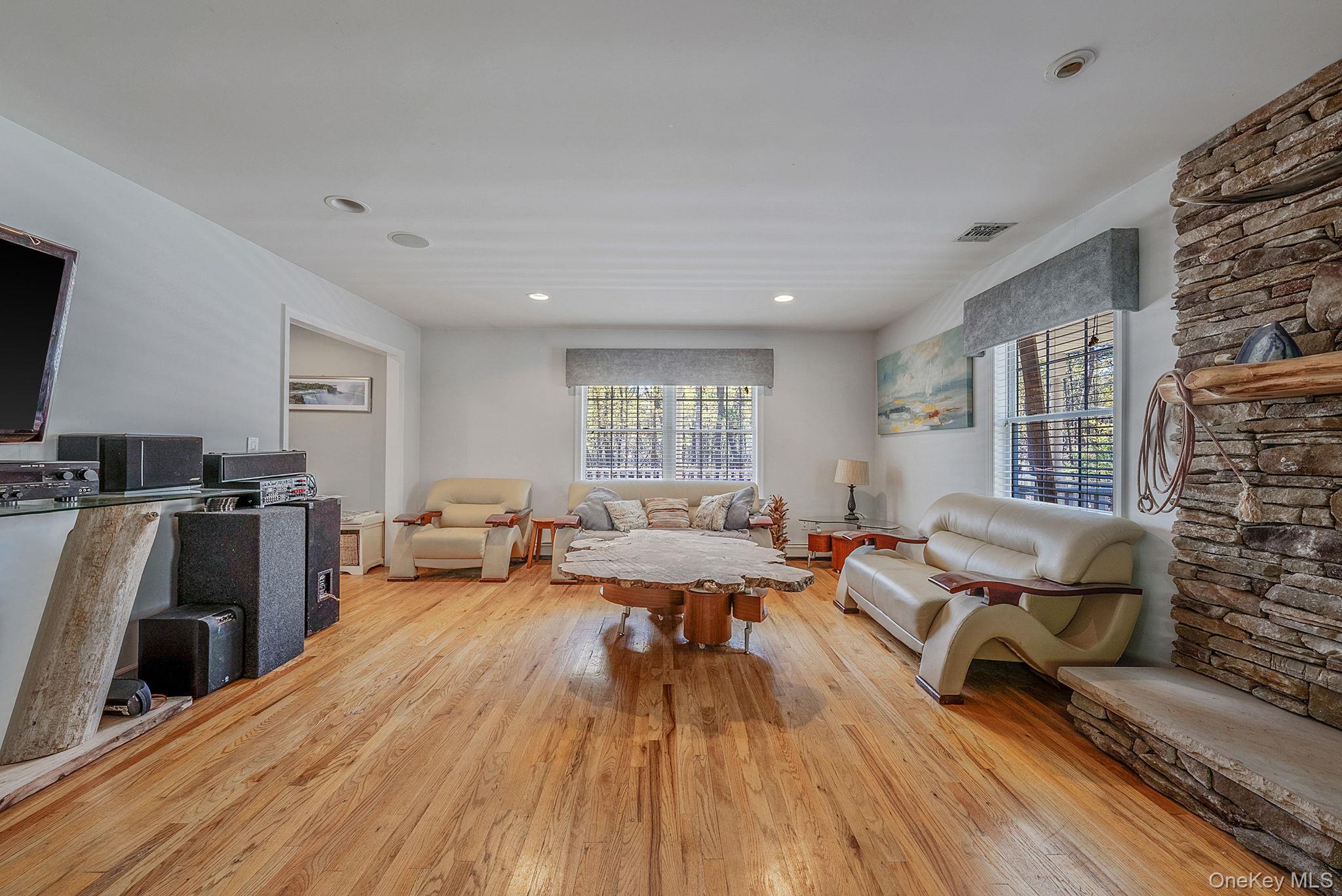 41 N Cozine Road
