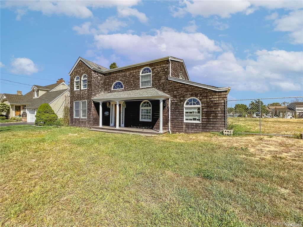 187 Sequams Lane Center