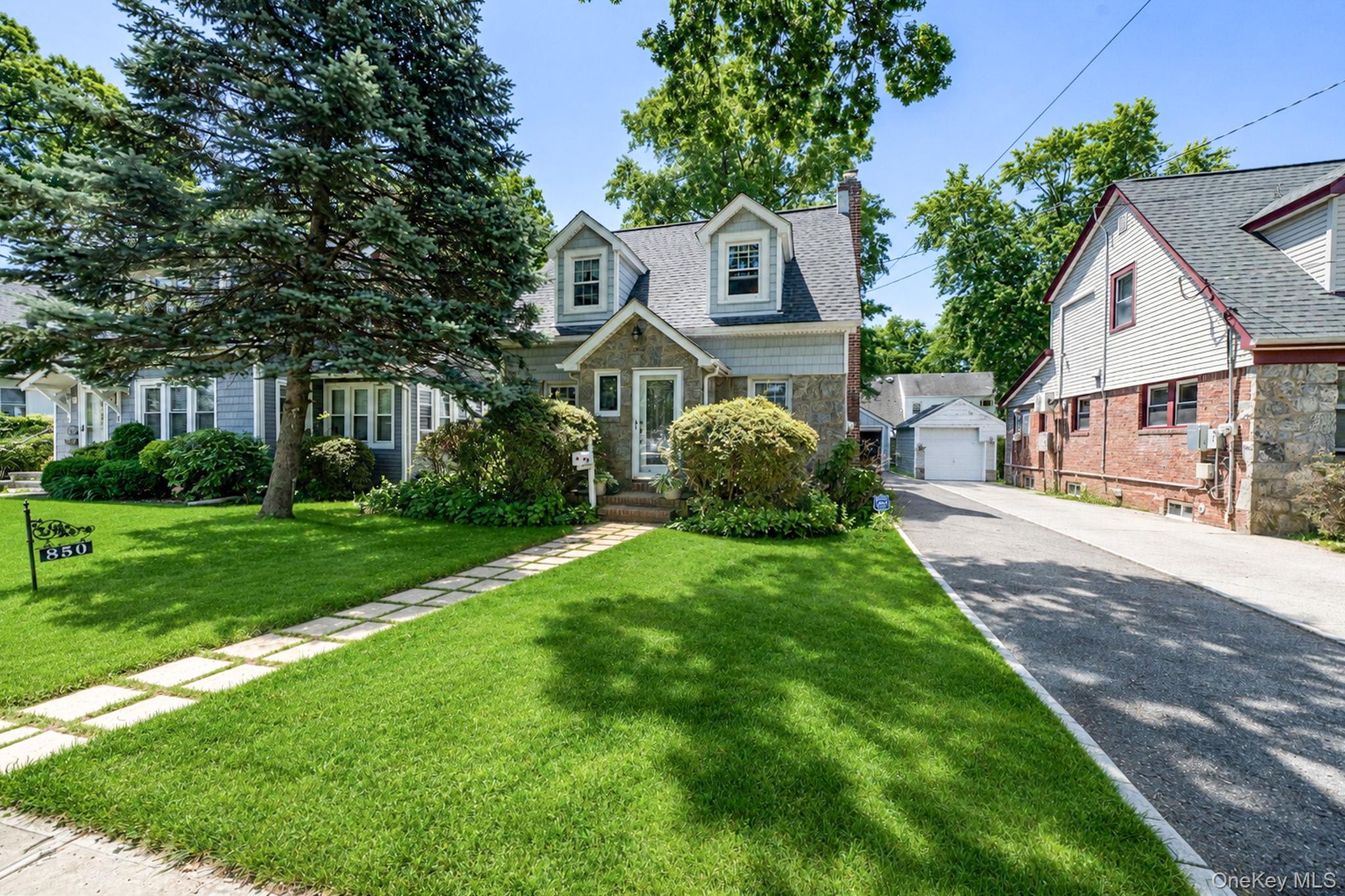 850 Linden Avenue