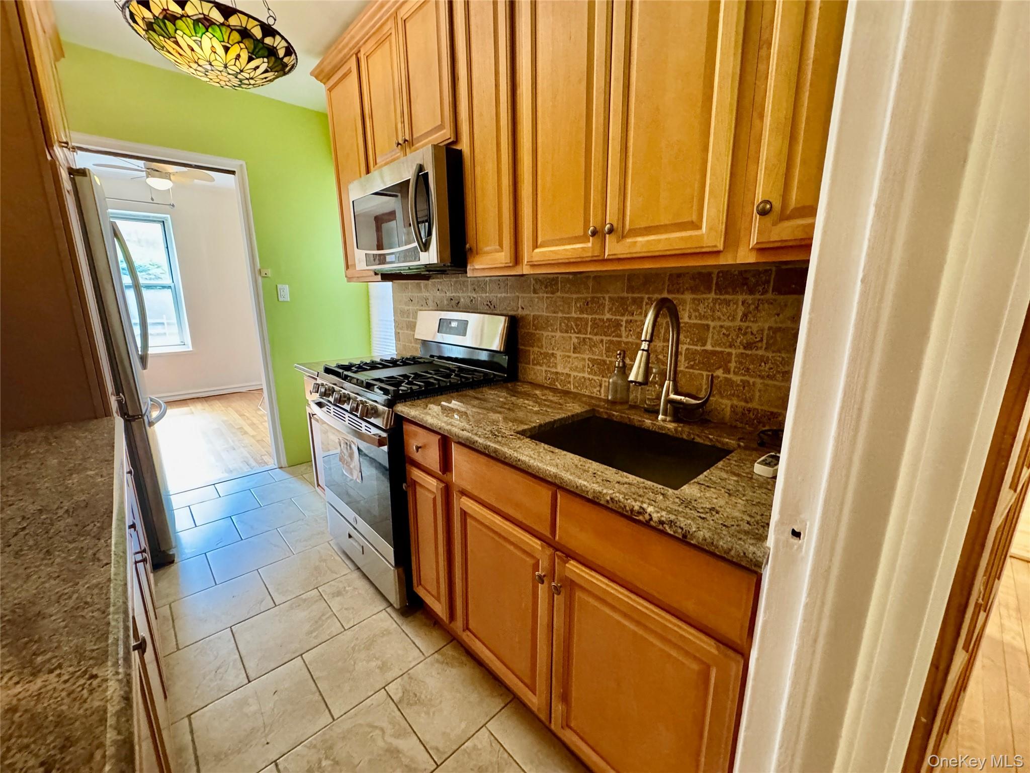 113-14 72nd Road Unit: 1M