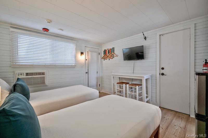 78 Bayview Avenue Unit: 21 & 22