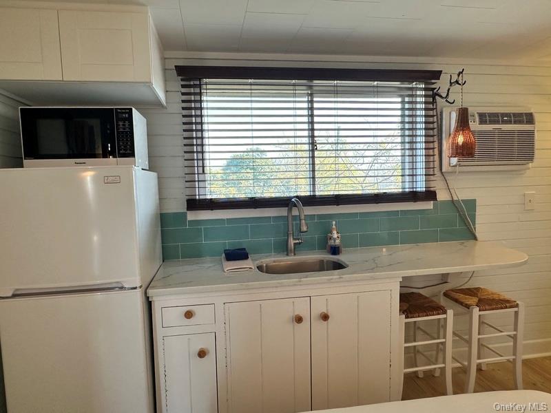 78 Bayview Avenue Unit: 21 & 22