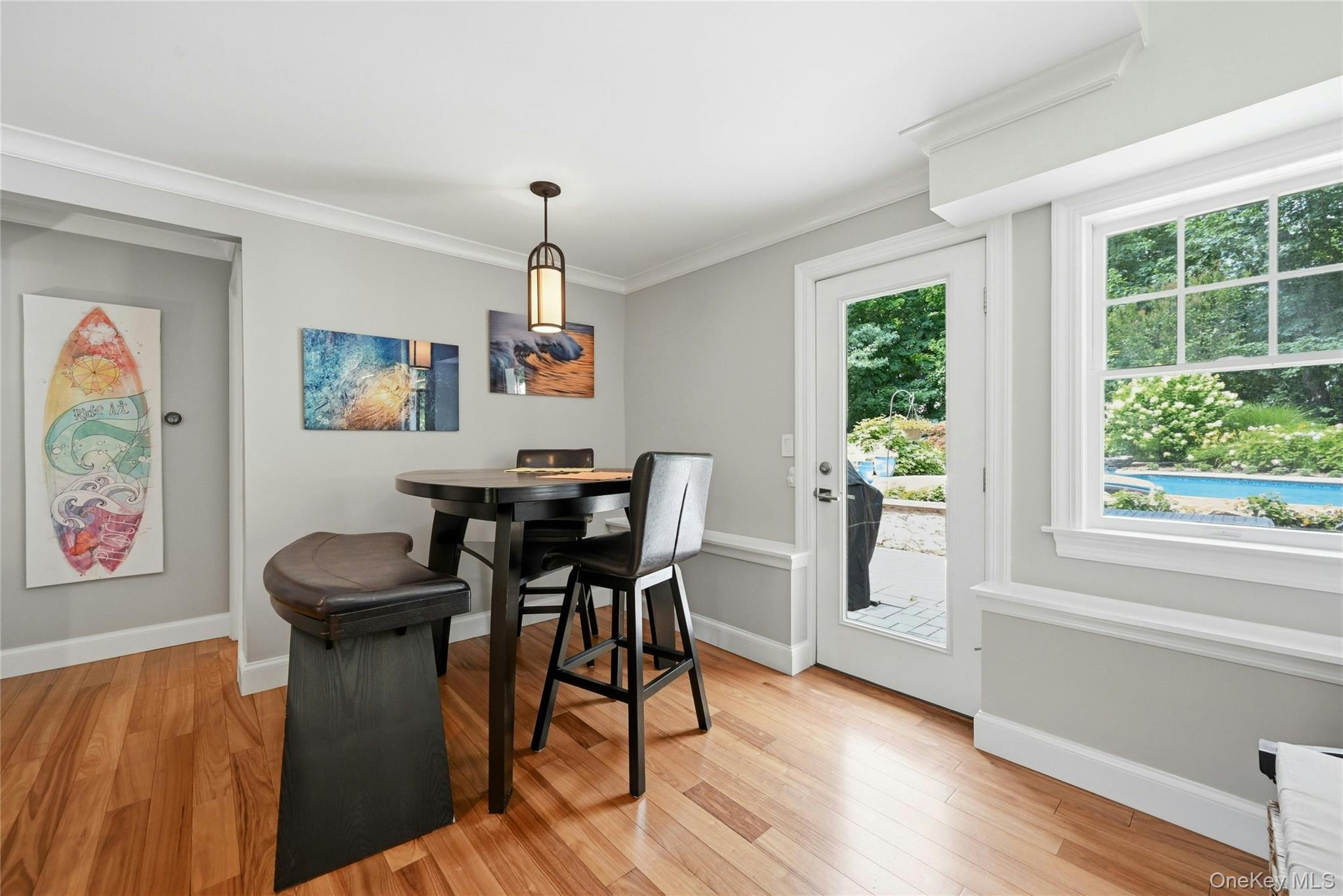 475 Alois Lane