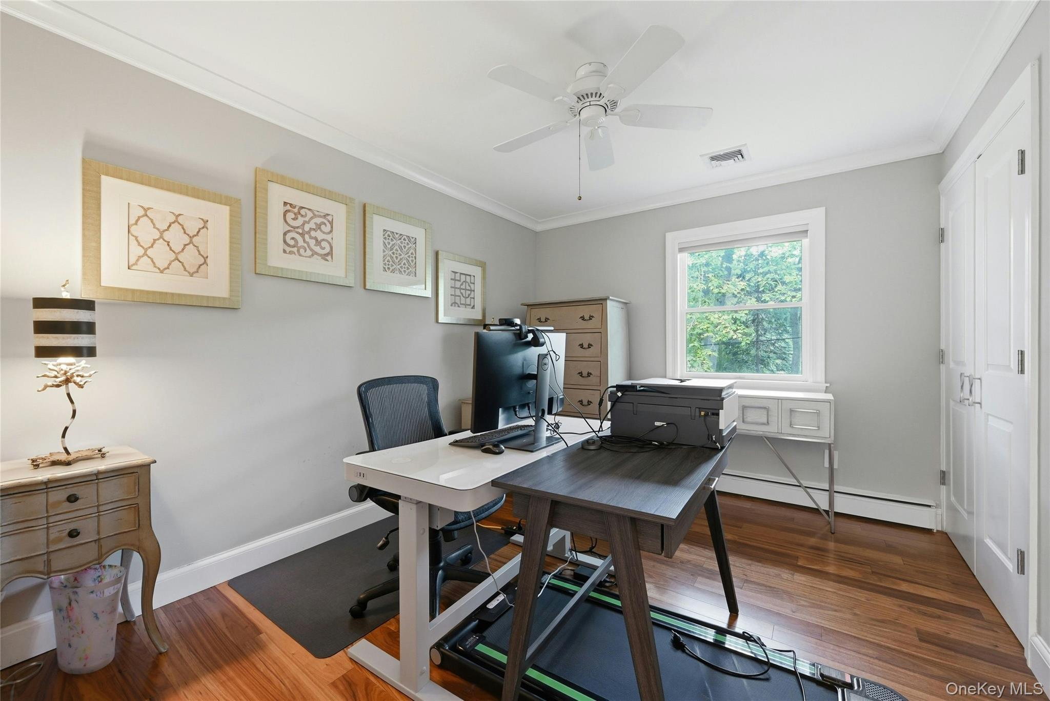 475 Alois Lane