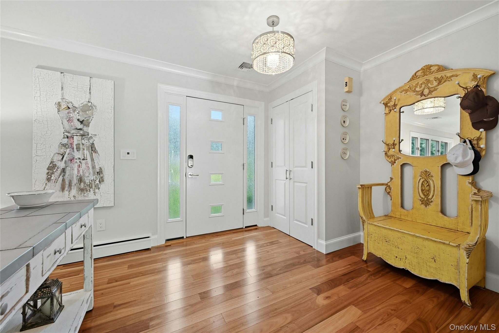 475 Alois Lane
