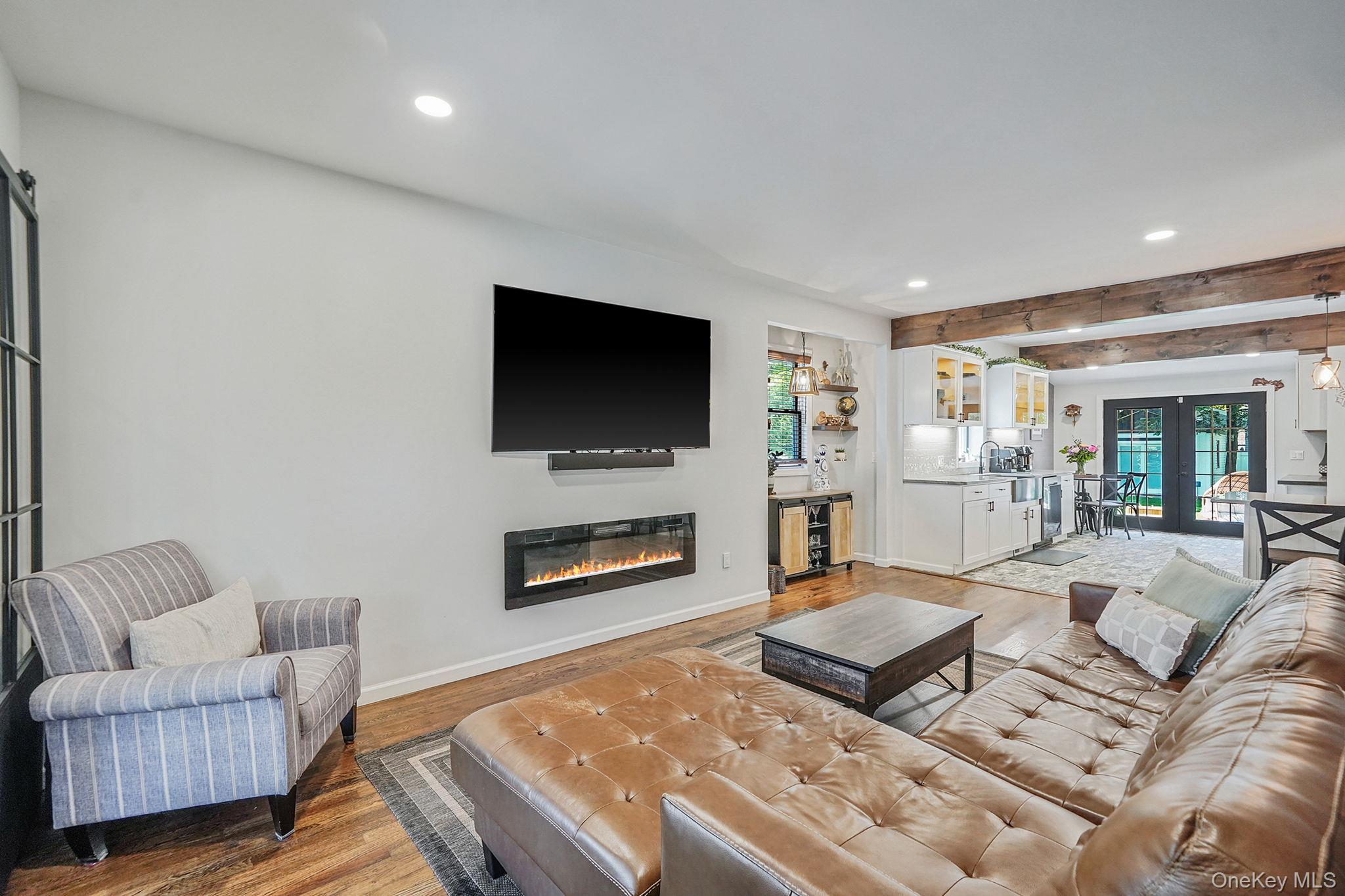 10 Bayview Avenue