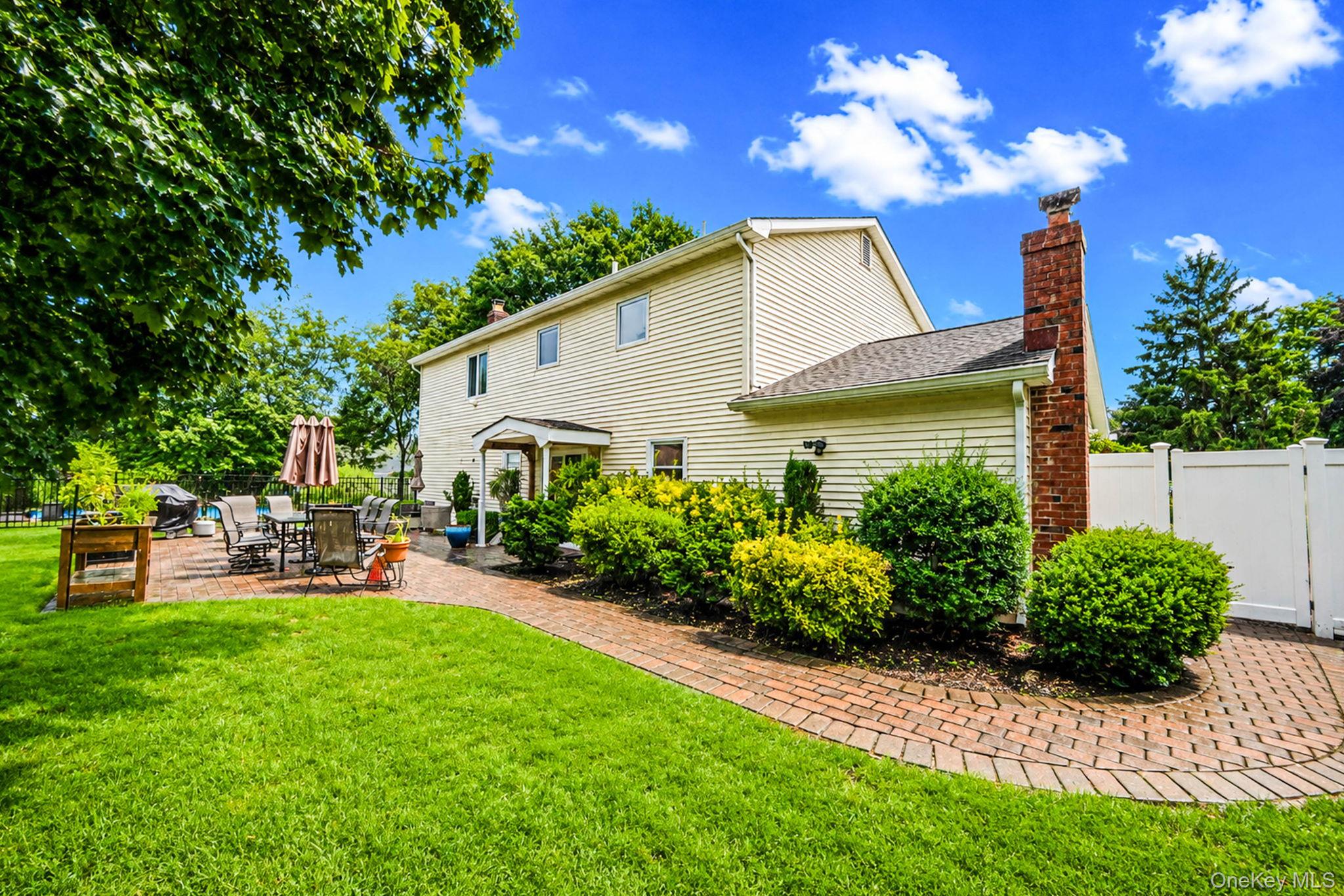 64 Plymouth Avenue