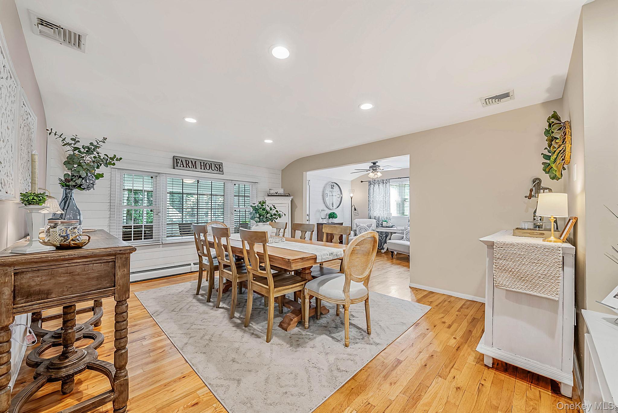 15 Locksley Lane