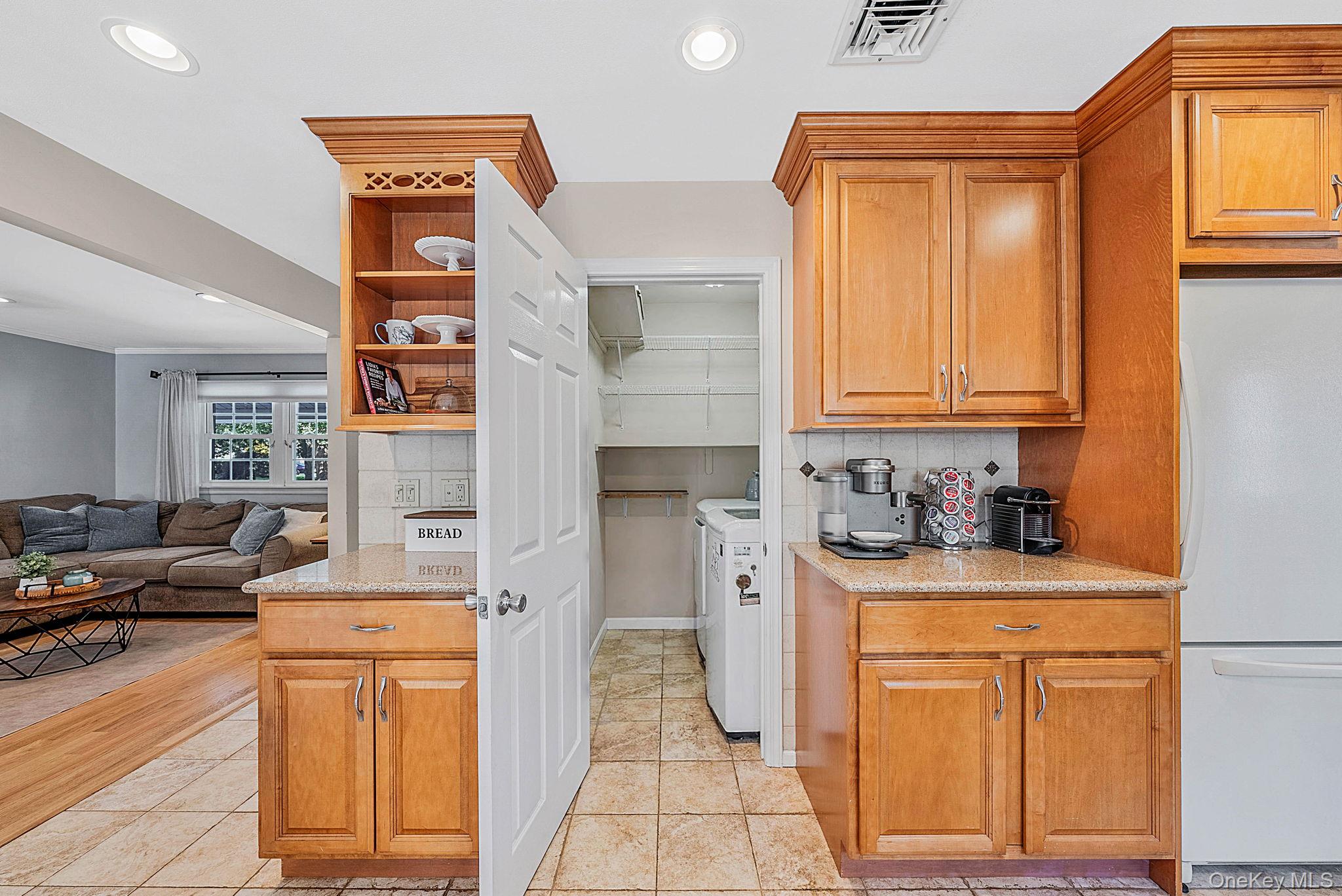 15 Locksley Lane
