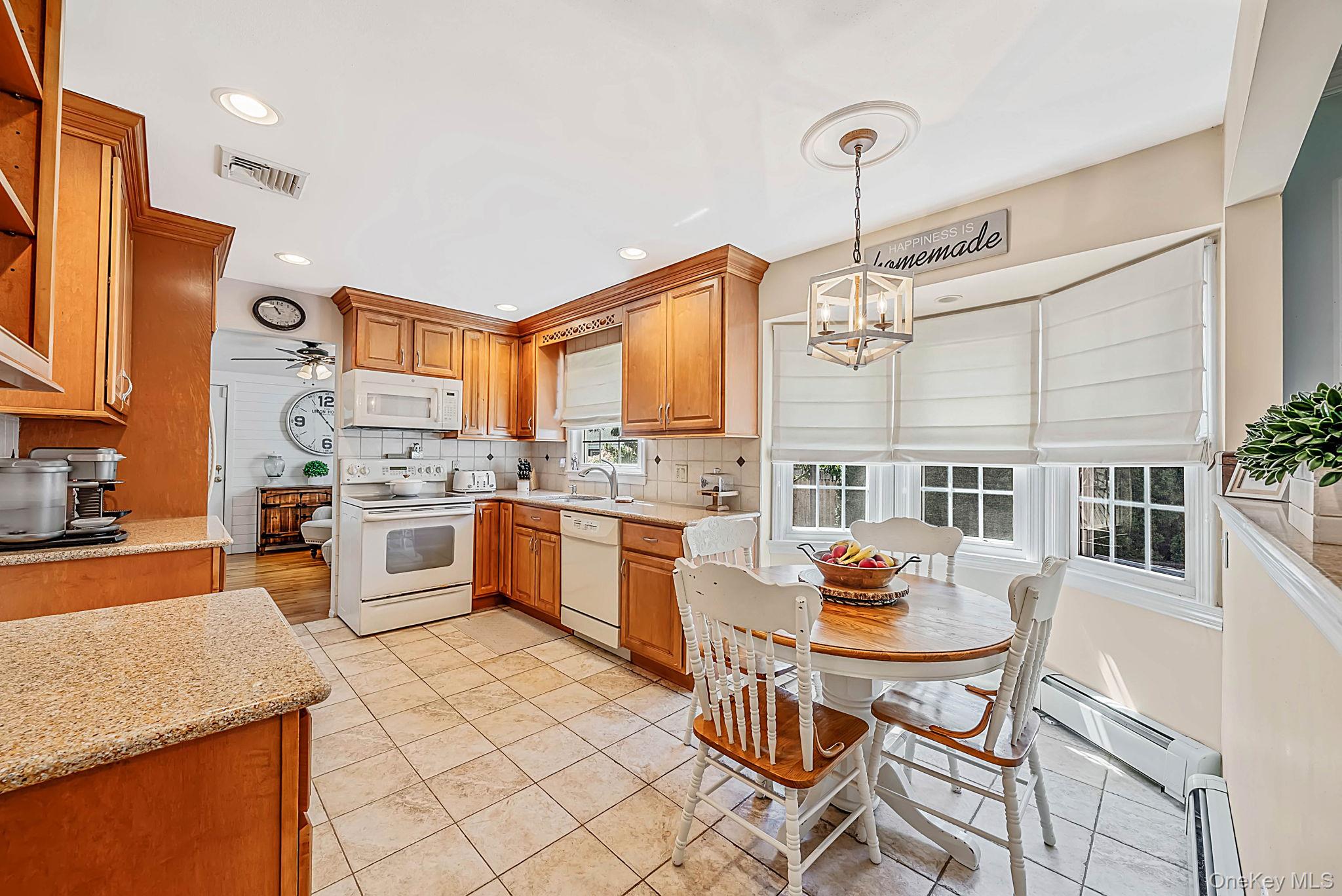 15 Locksley Lane