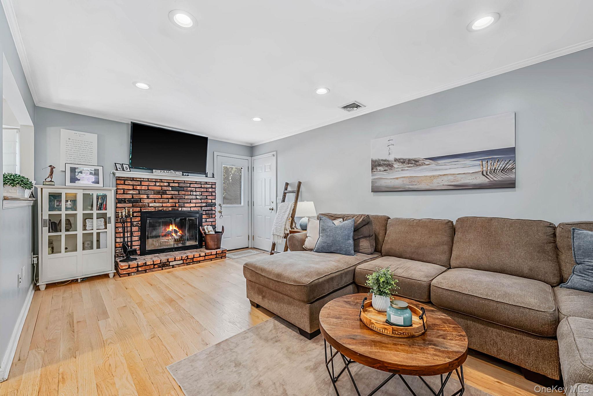 15 Locksley Lane