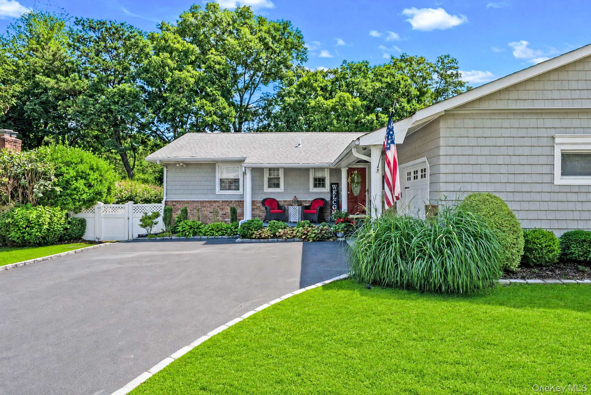 15 Locksley Lane