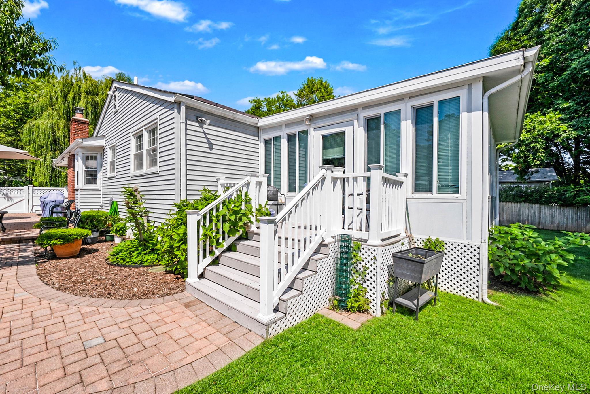 15 Locksley Lane