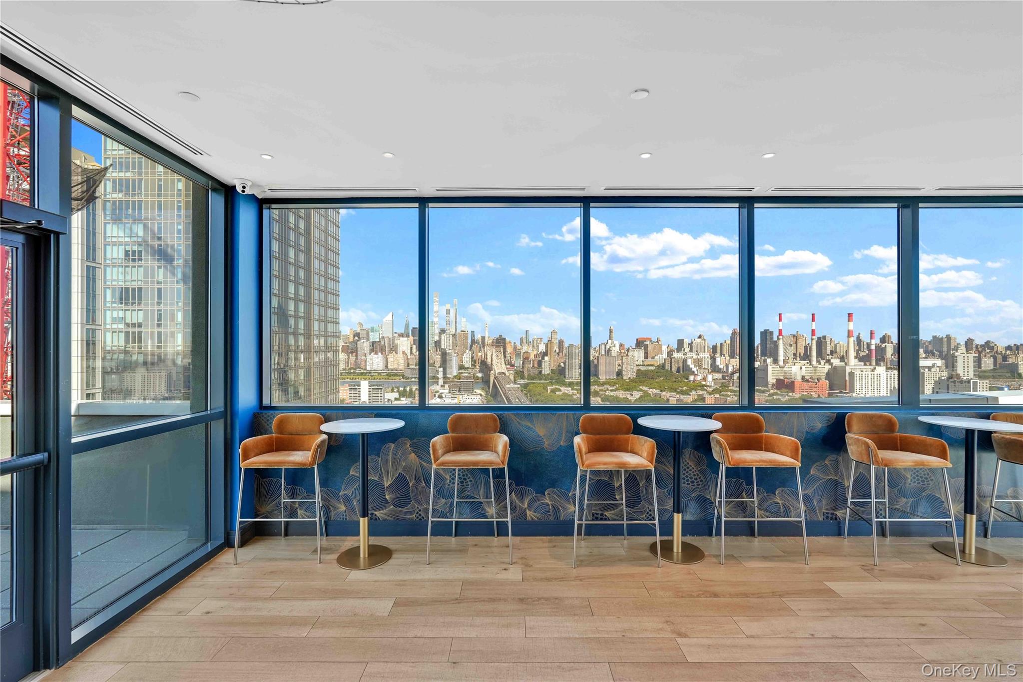 2416 Queens Plaza S Unit: 7B
